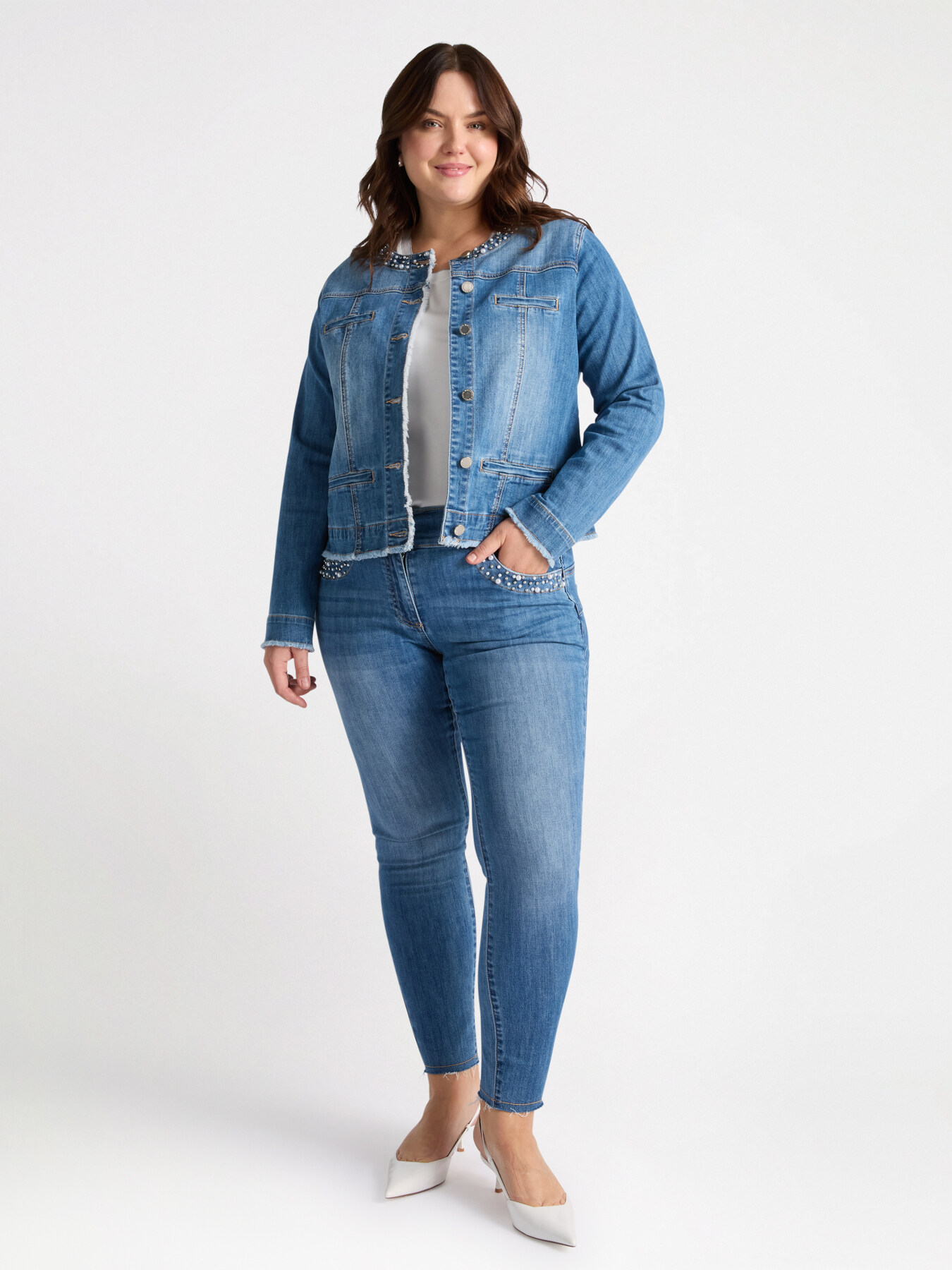 Denim jacket with pearl embroidery image number 4