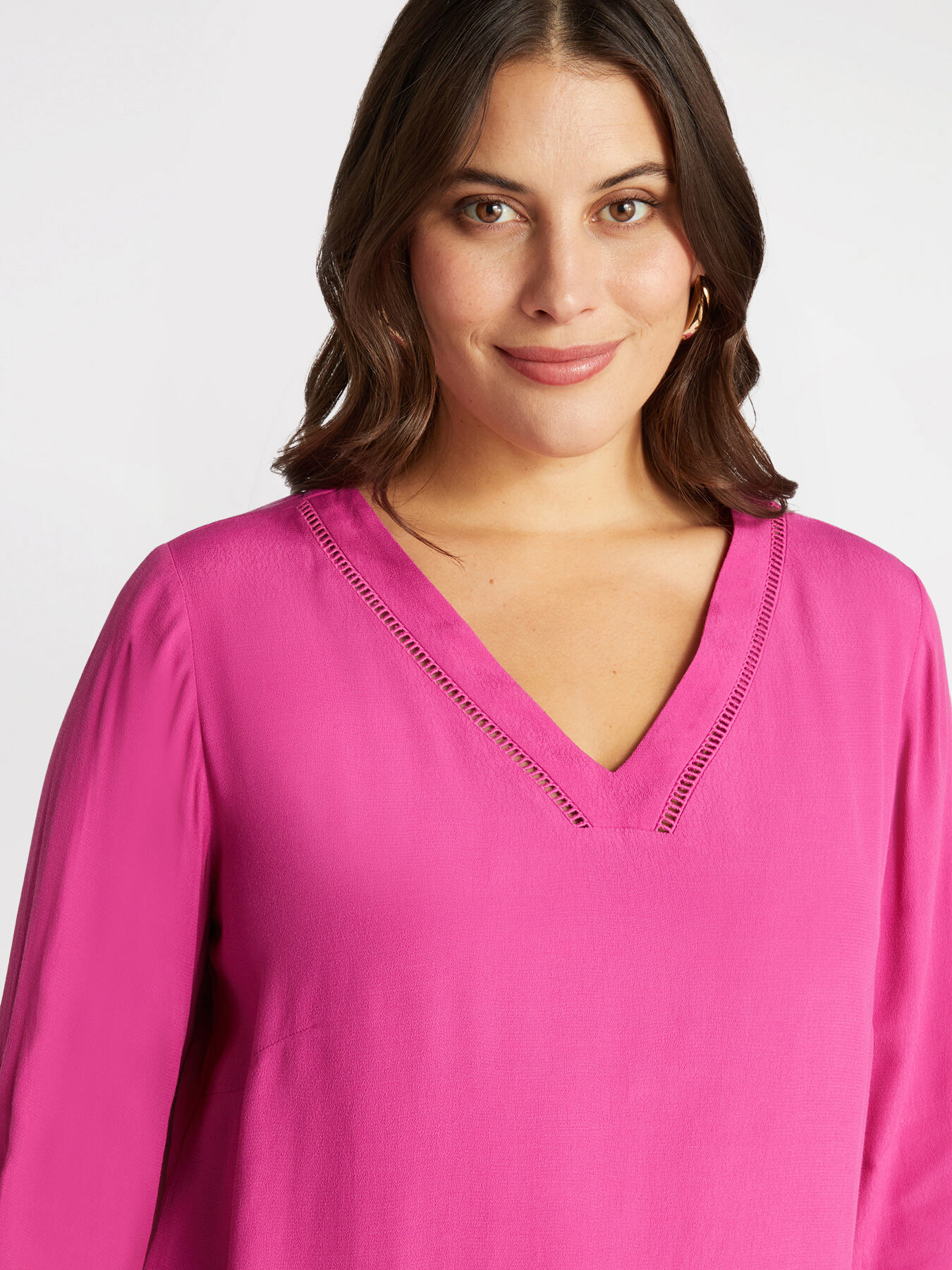 Blusa scollata a V con viscosa LENZING&trade; ECOVERO&trade; image number 3