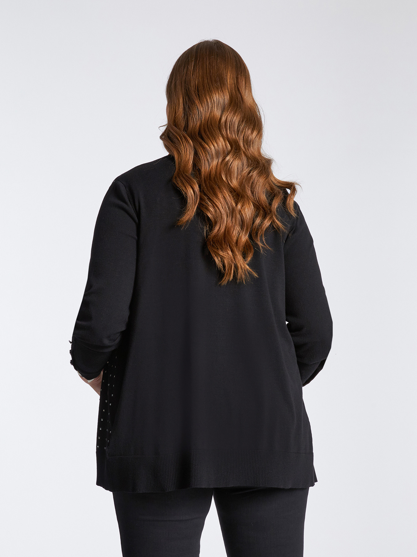 Cardigan con borchie quadrate image number 1