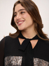 Sequined dress with bow neckline image number 3
