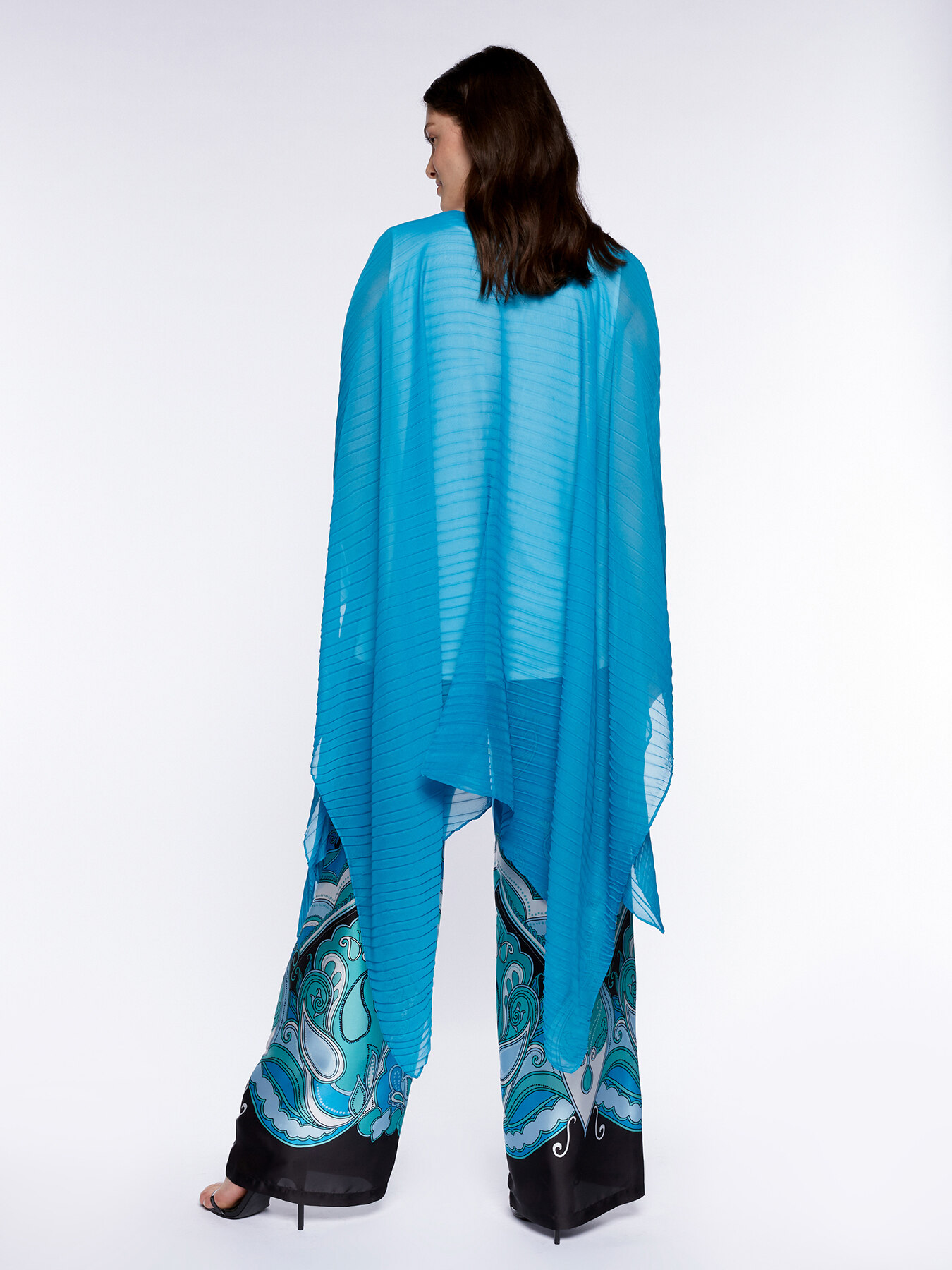 Coprispalle elegante pliss&eacute; image number 1