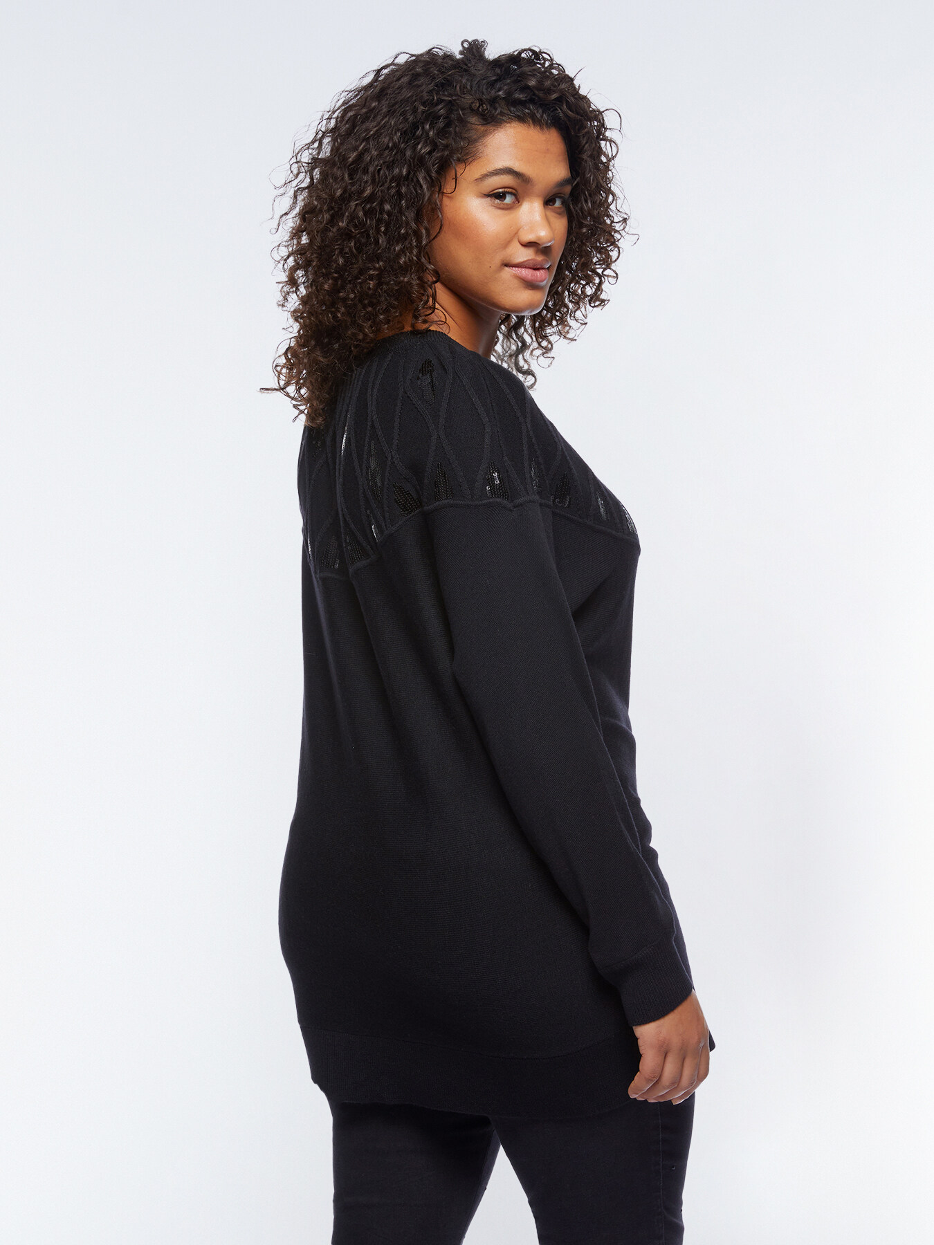 Pull &agrave; losanges et broderie image number 1