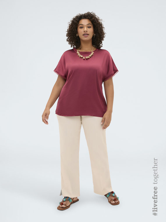 Top de raso con detalles deshilachados