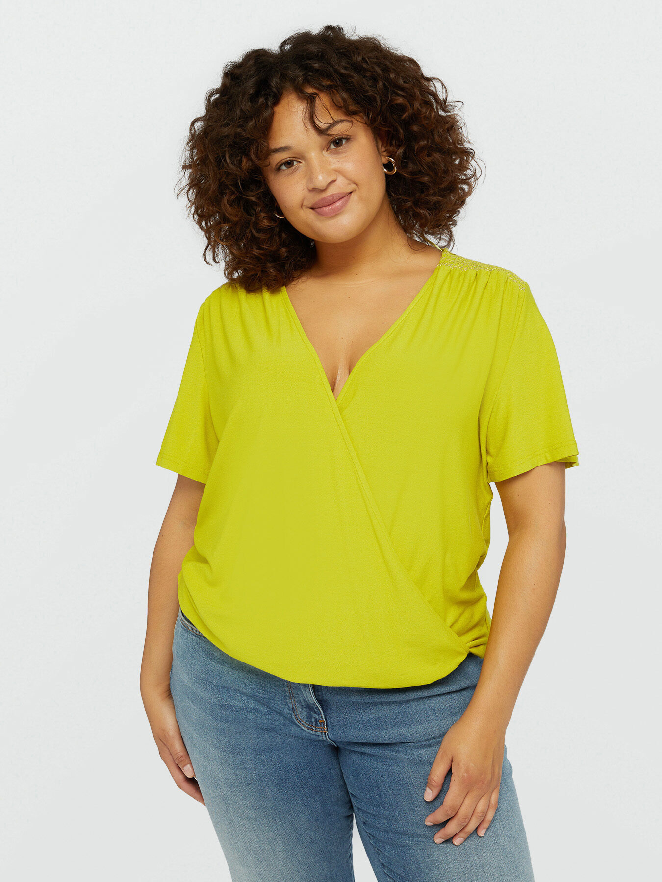 T-shirt crois&eacute;e devant avec broderie image number 2