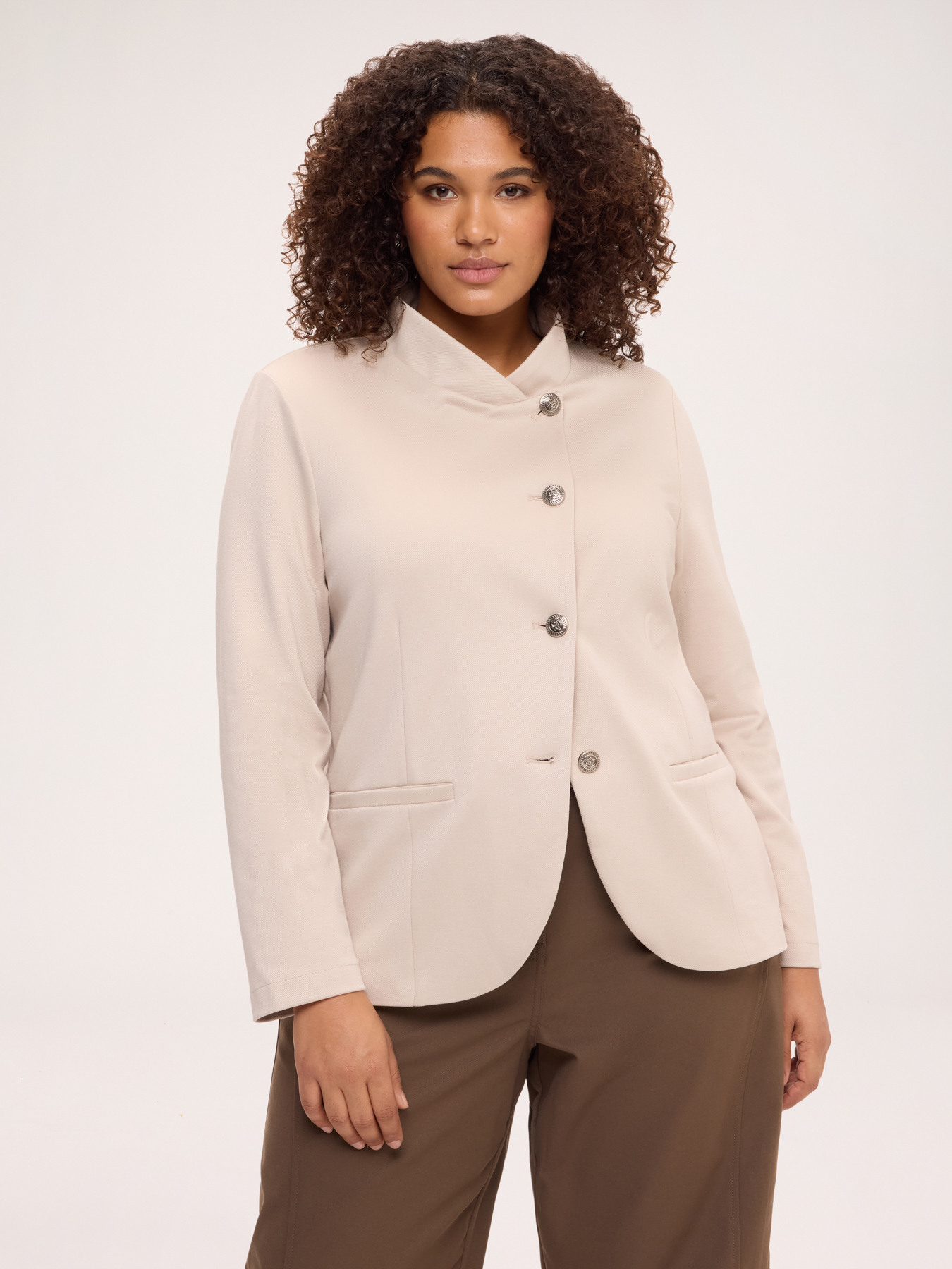 Blazer with asymmetric closure image number 0