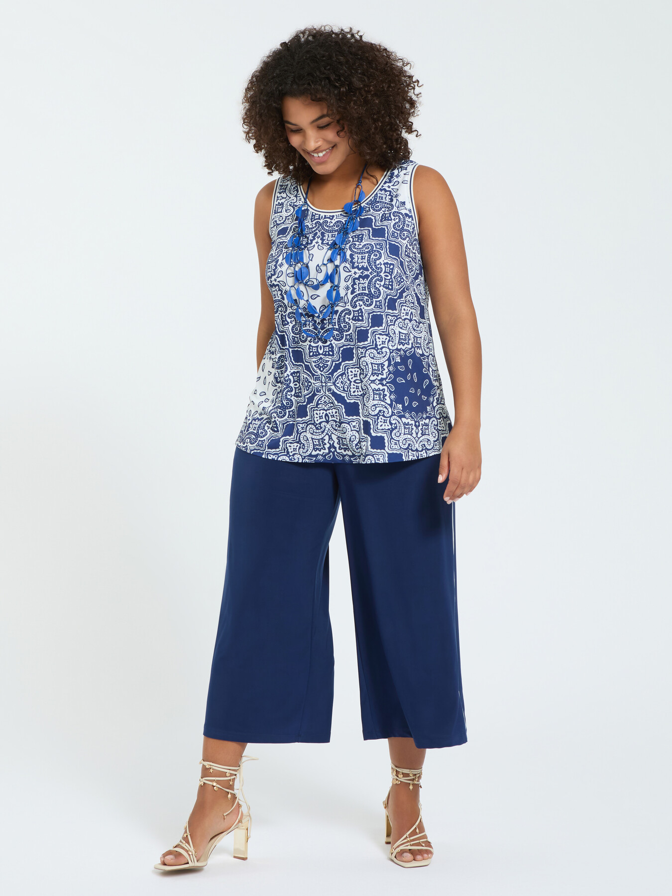 Pantaloni cropped in jersey image number 3