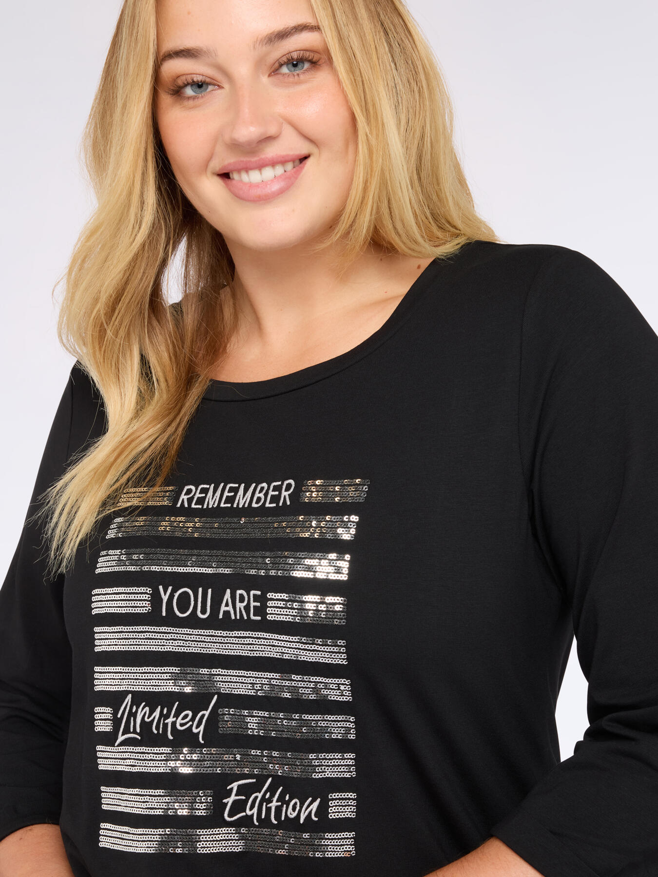 T-Shirt mit glitzerndem Motivationsspruch image number 3