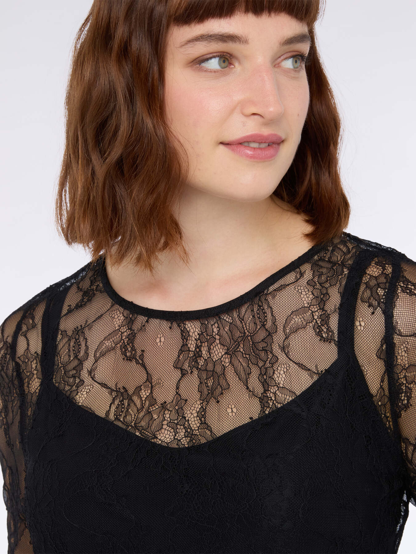 Long-sleeved lace t-shirt image number 4