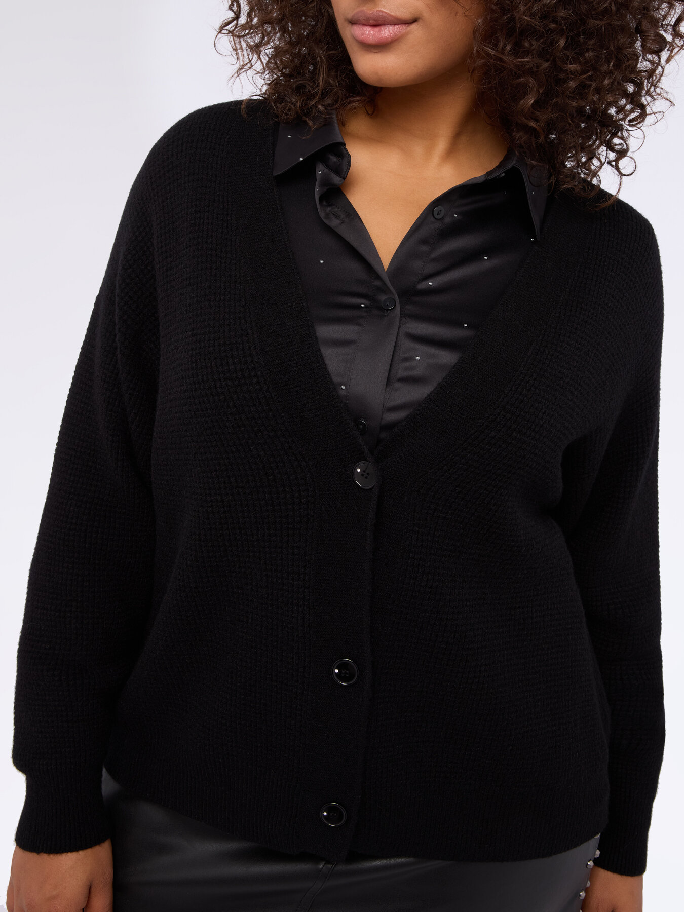 Cardigan in maglia con scollo a V image number 3