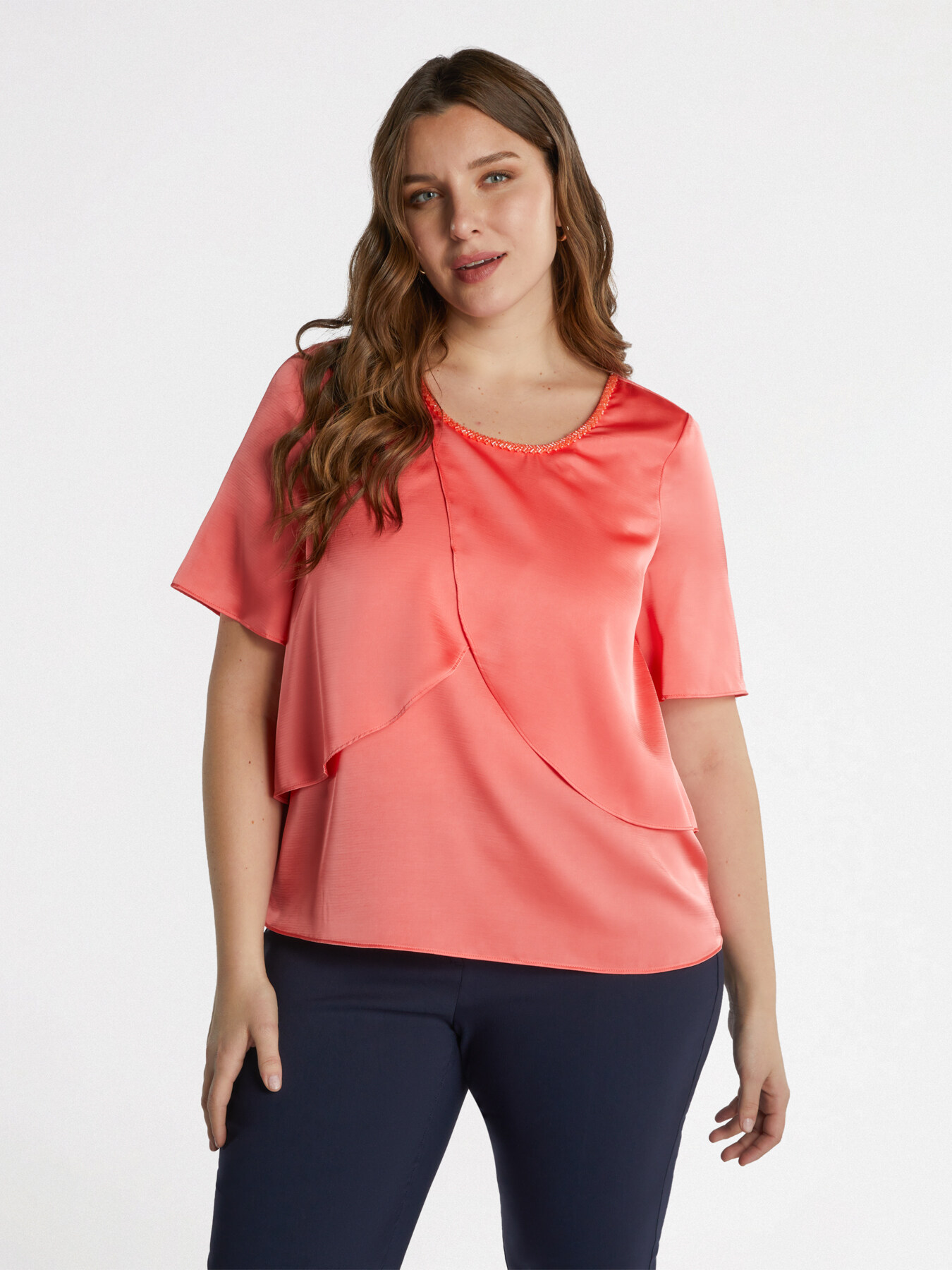 Bluse mit Volants und Stickerei image number 0