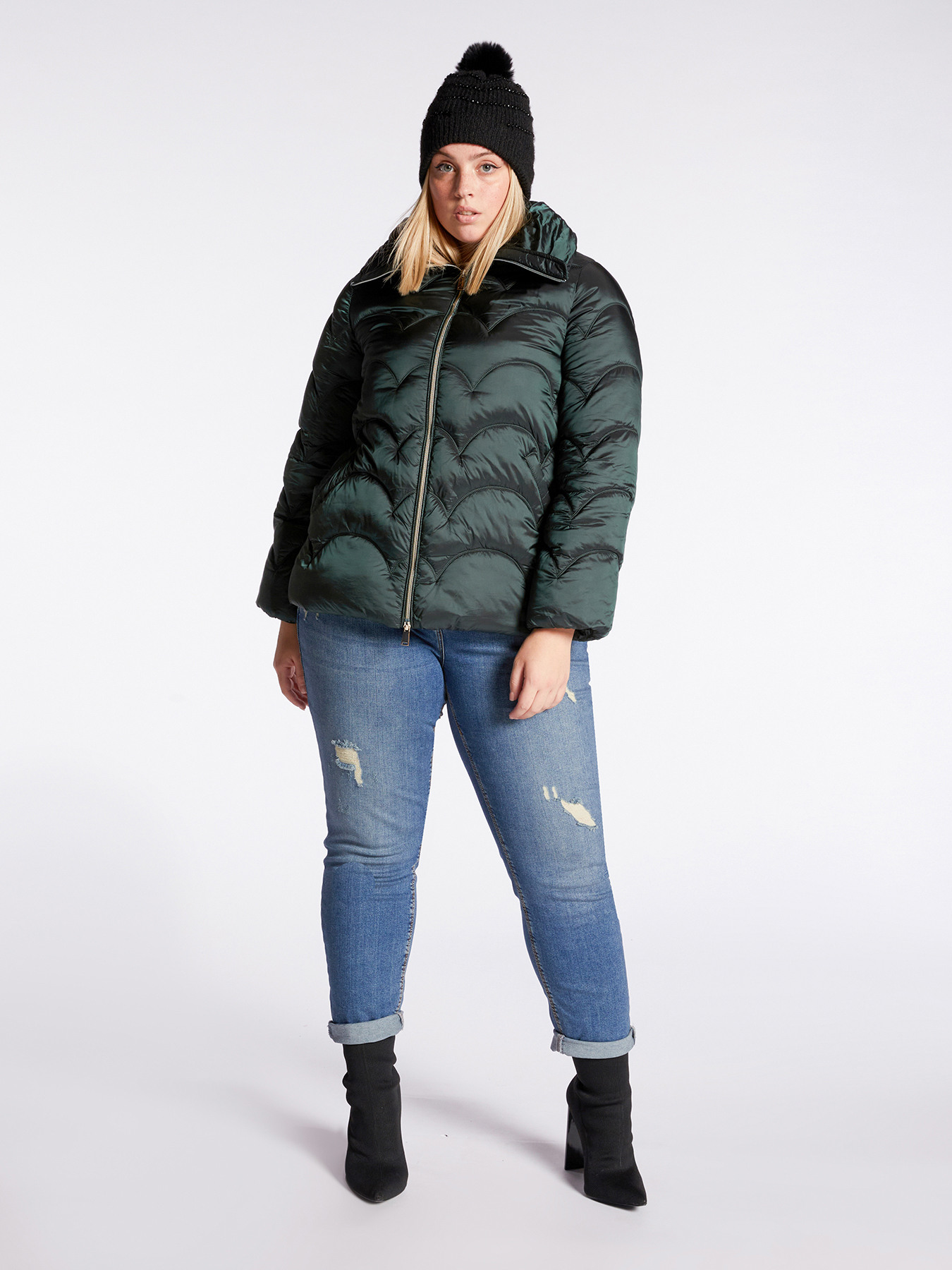 Piumino con trapuntature a onda image number 0