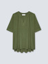 Blusa de viscosa con escote de pico image number 3