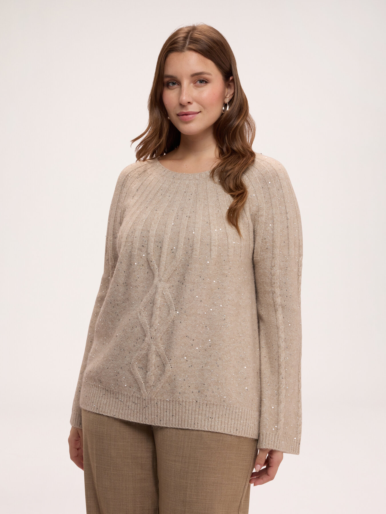 Zopfstrickpullover mit Mikropailletten image number 0