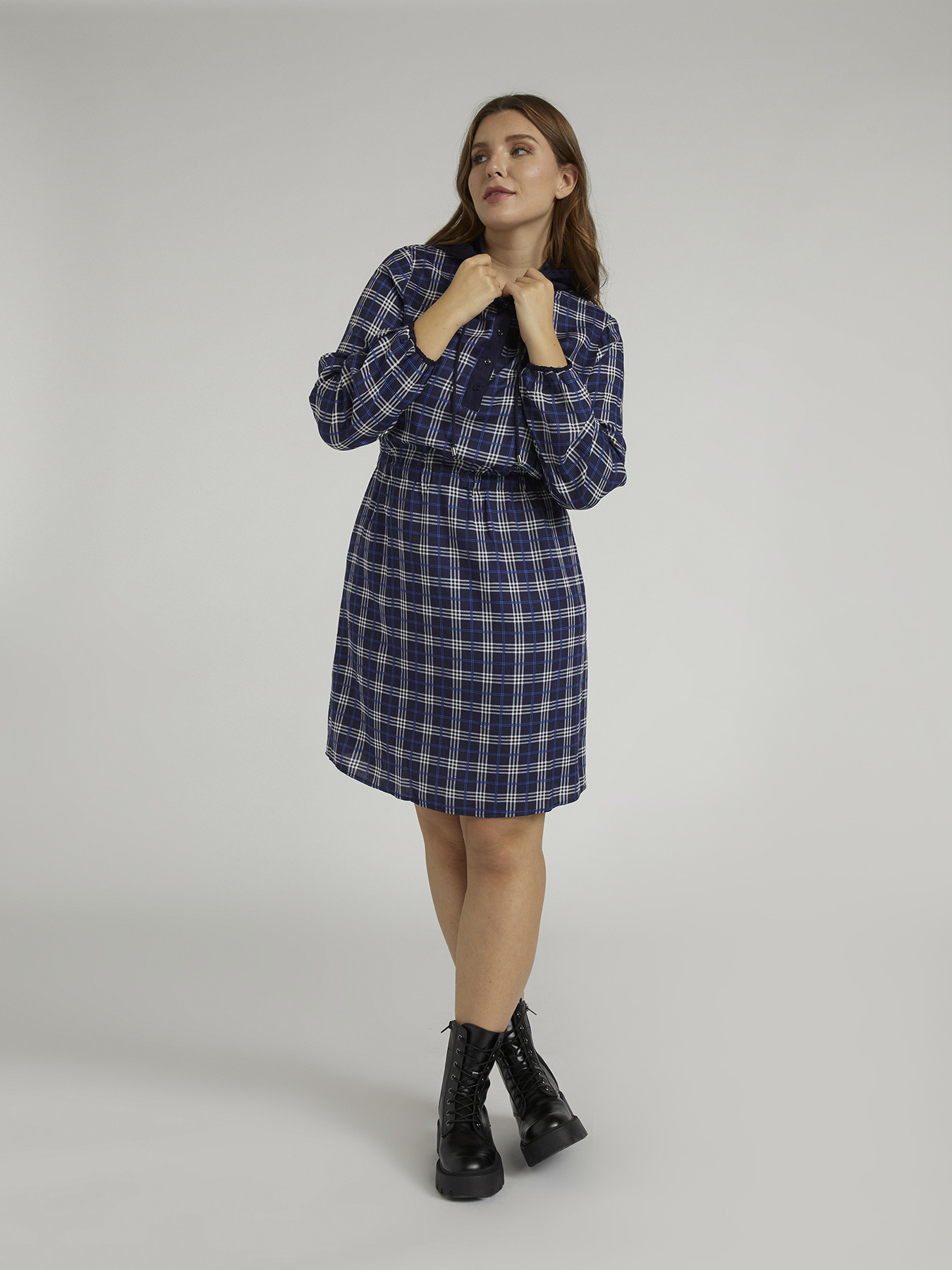 Vestito checks con cappuccio image number 0