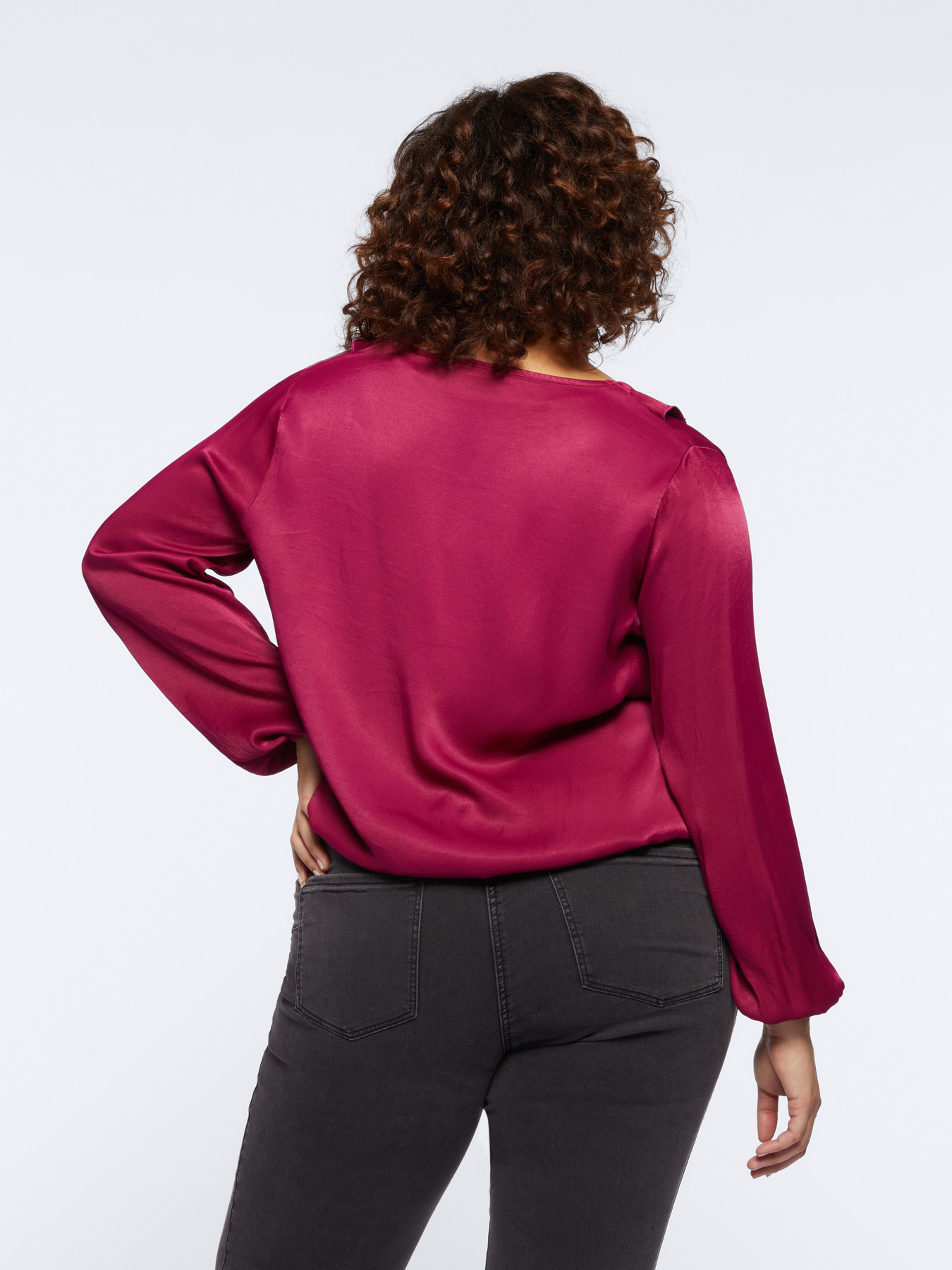 Blusa con volant image number 1