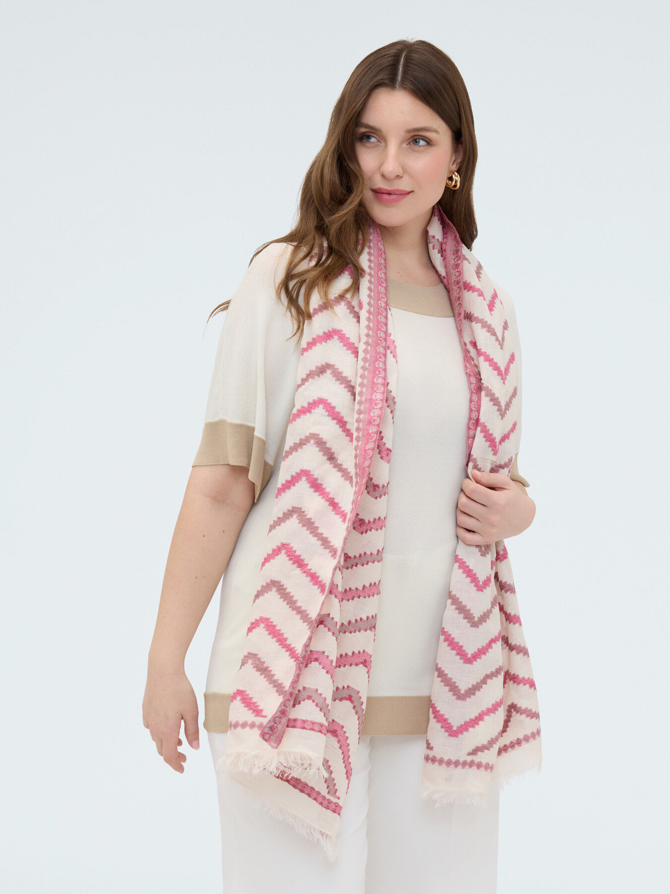 Foulard lungo con ricami e frange image number 0