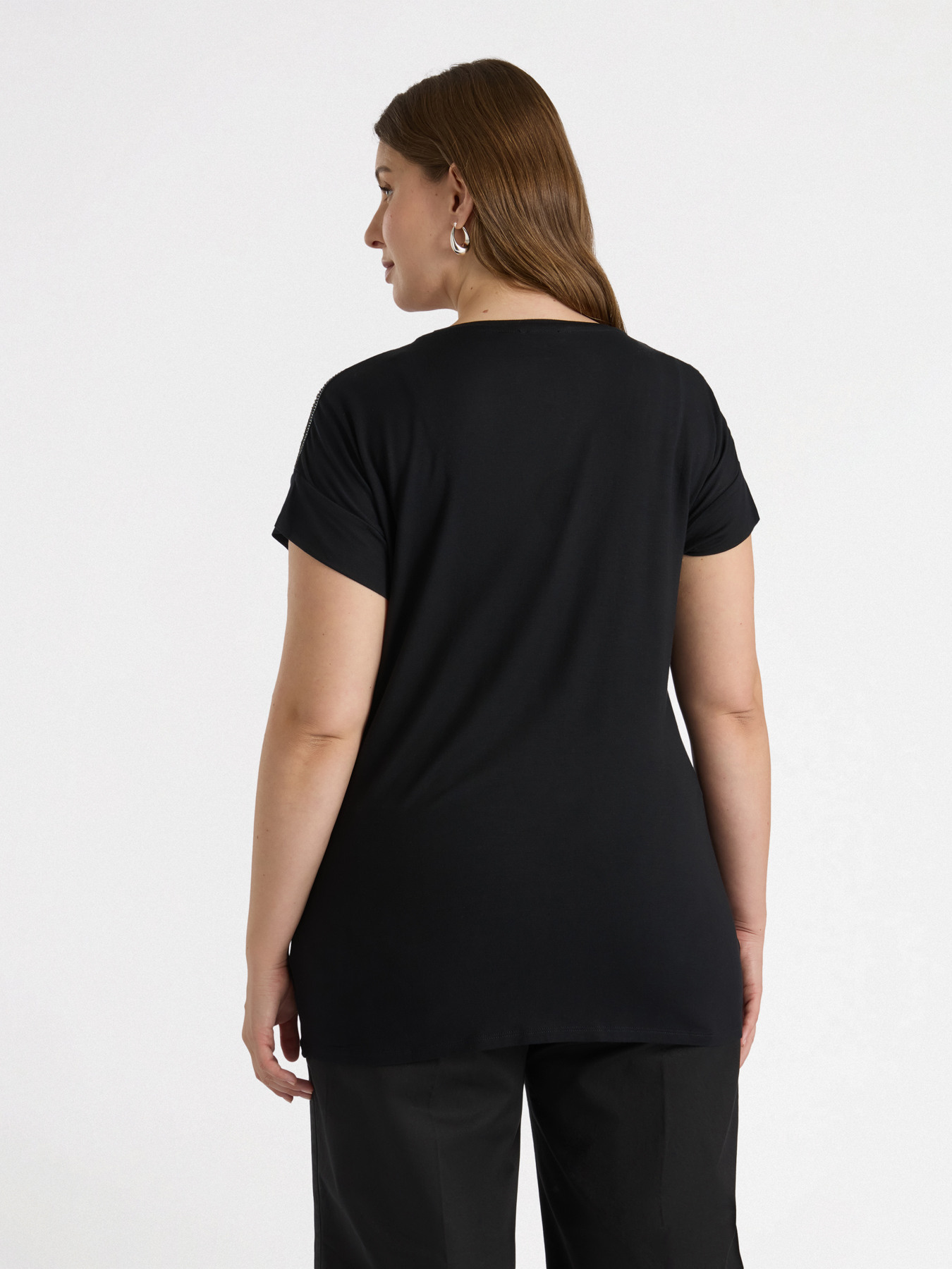 LENZING&trade; ECOVERO&trade; besticktes Viskose-T-Shirt image number 1