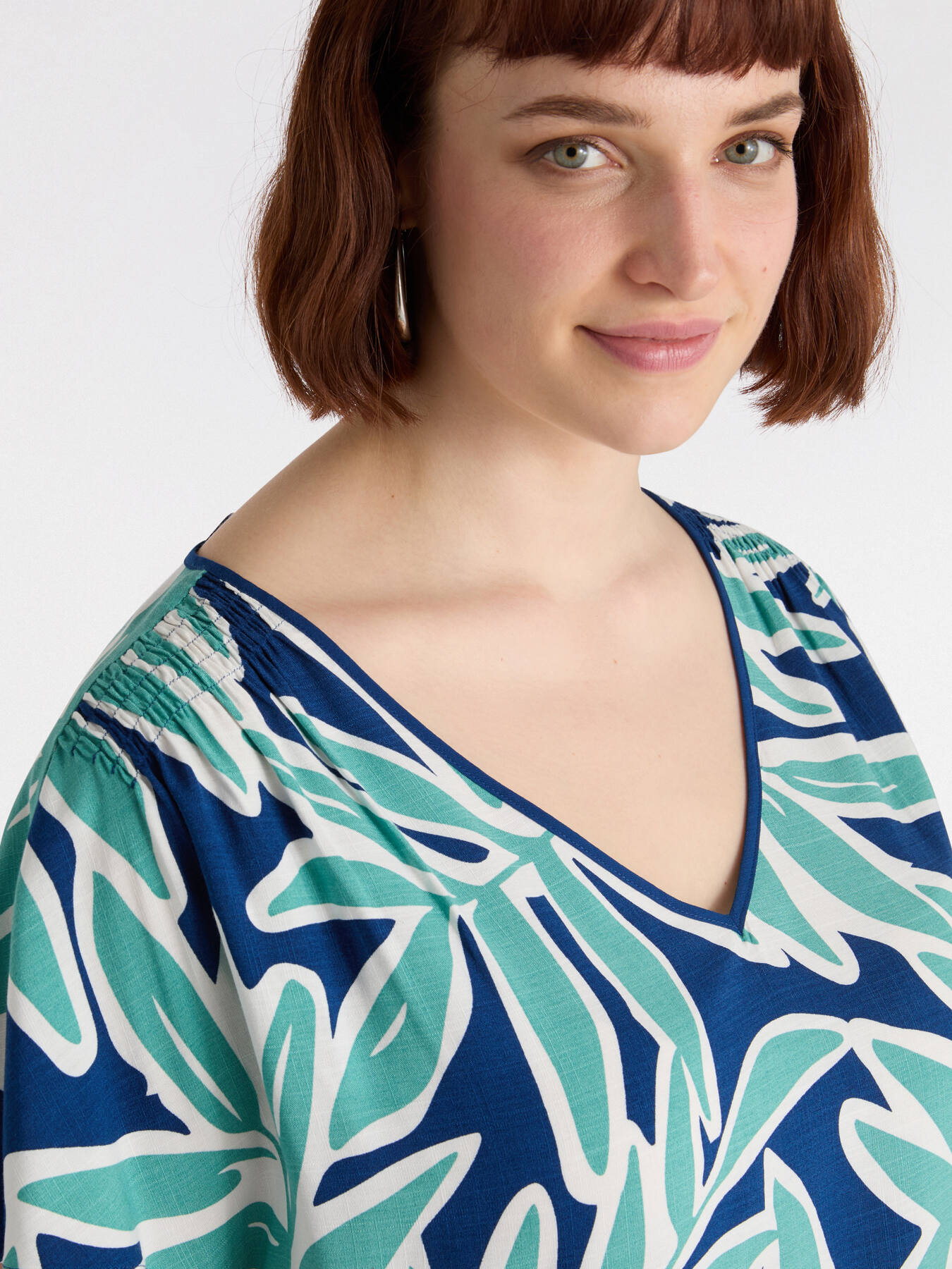 LENZING&trade; ECOVERO&trade; viscose print blouse image number 3