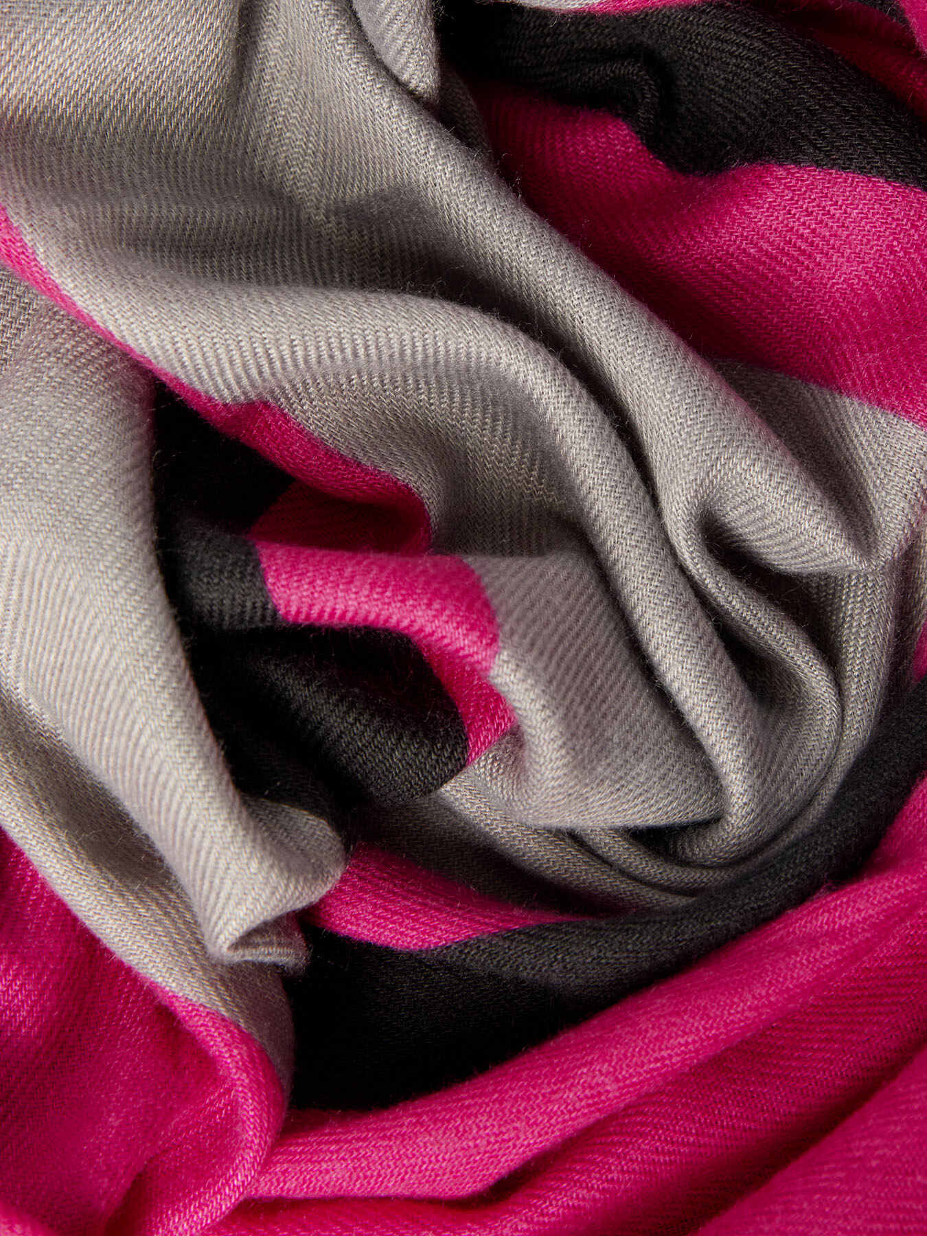 Sciarpa a righe image number 1