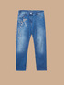 Boyfit-Jeans mit aufgenähten Kristallen image number 3