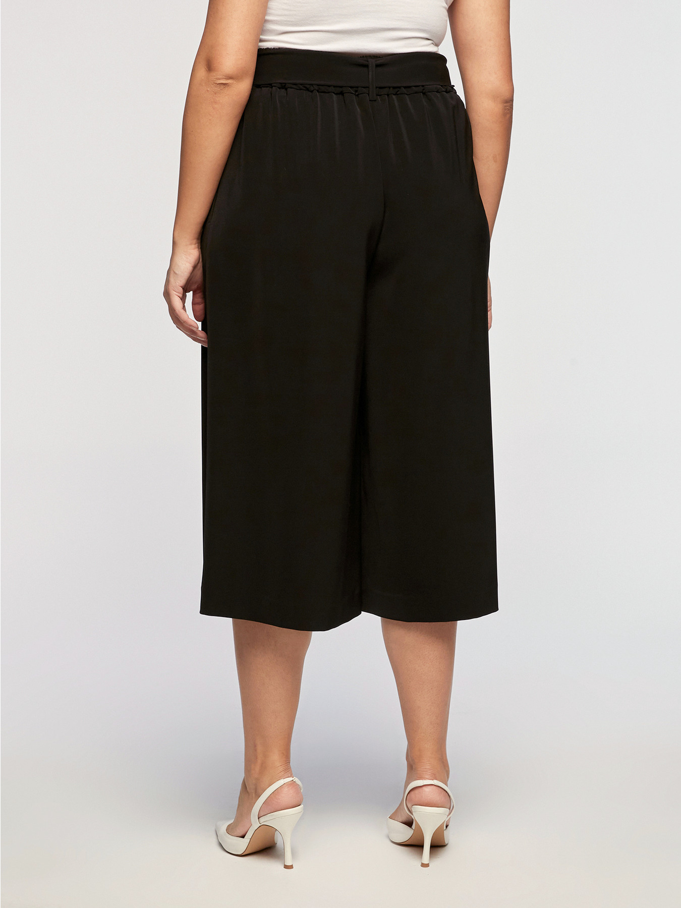 Pantaloni wide cropped con fusciacca image number 1