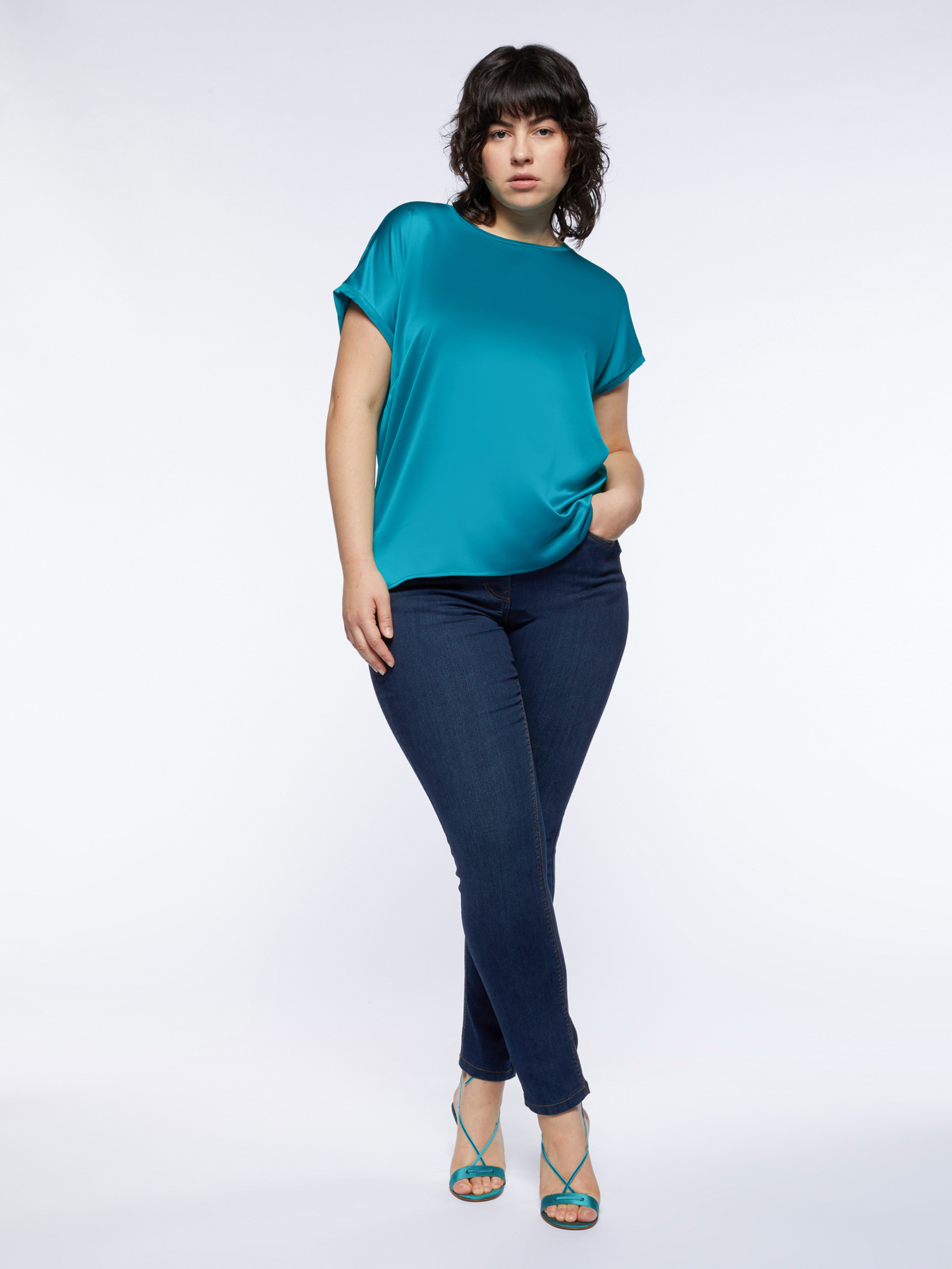 Blusa de raso image number 2