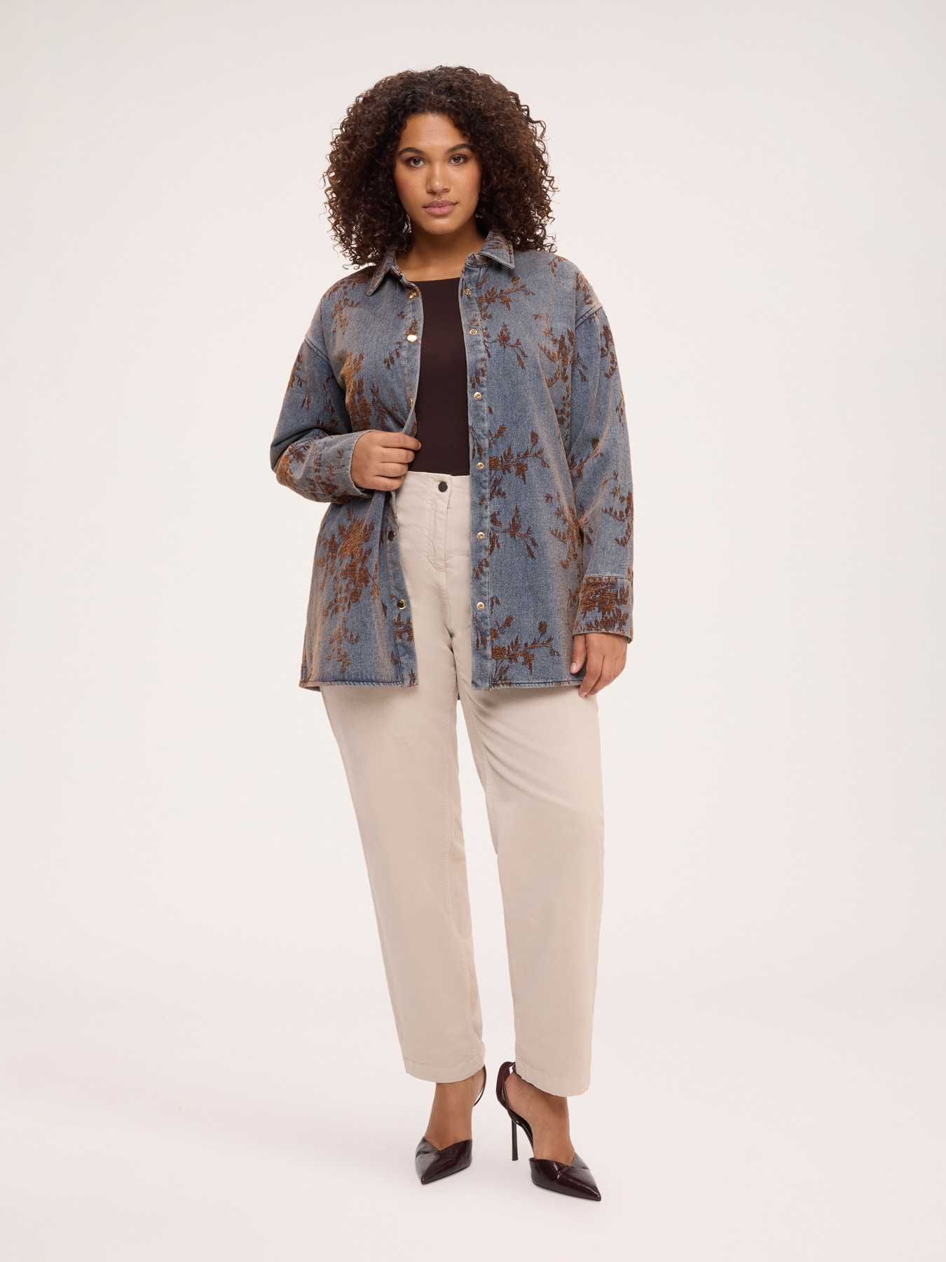 Denim shirt jacket with floral embroidery image number 2