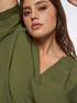 Blusa de viscosa con escote de pico image number 2