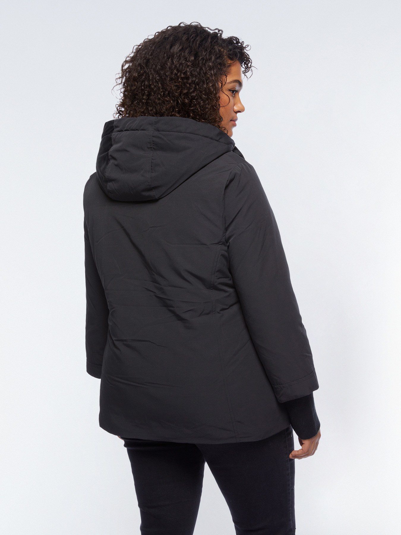 Piumino con cappuccio e bordi in maglia image number 1