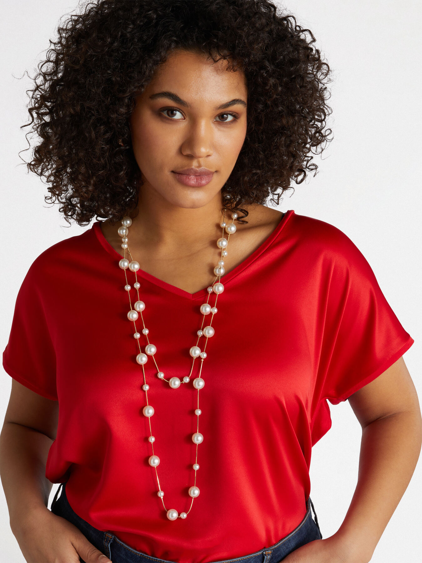 Collar largo con perlas image number 2