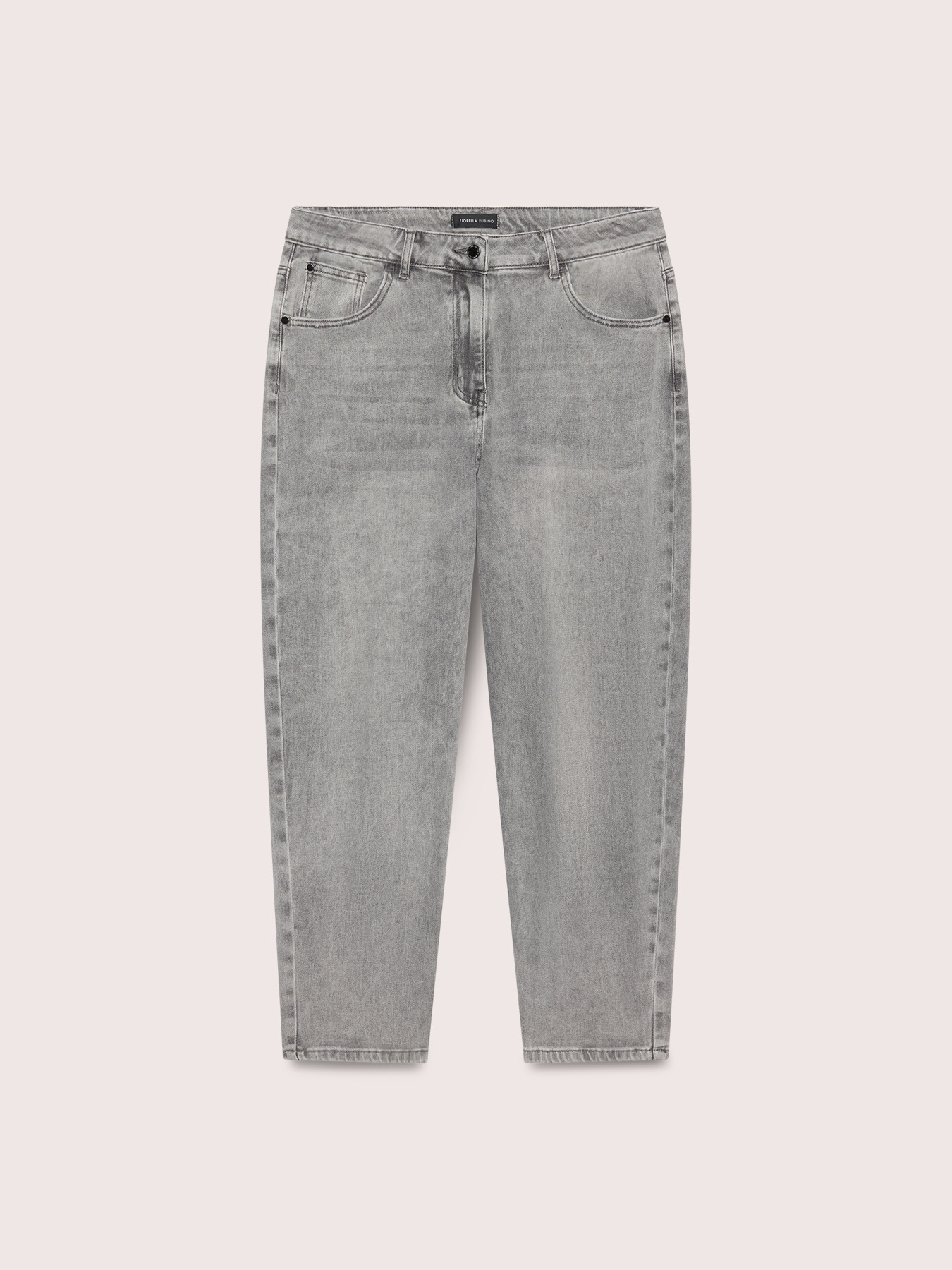Jean Mom Fit d&eacute;lavage gris image number 4