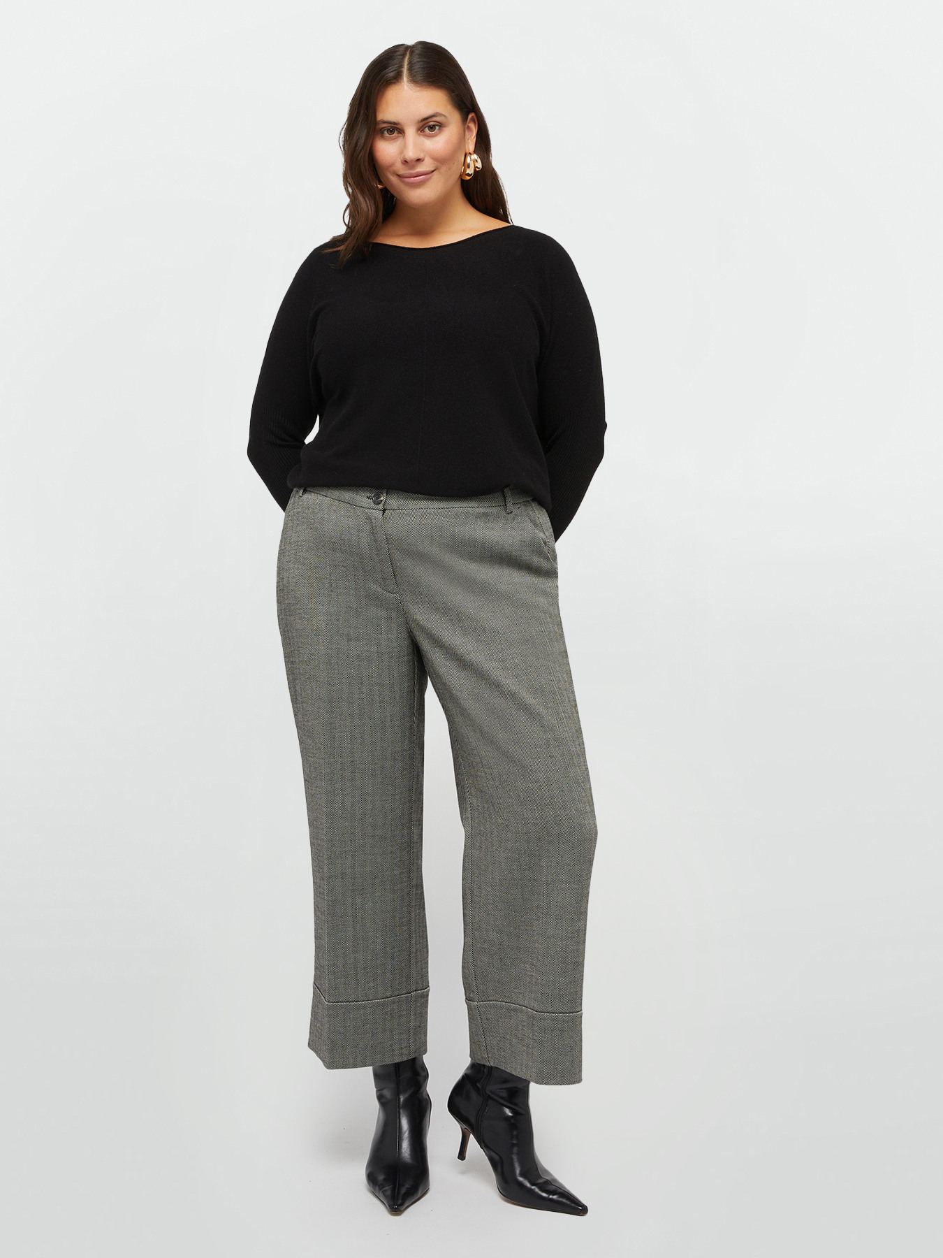 Oversized sweater with ribbed sleeves image number 3