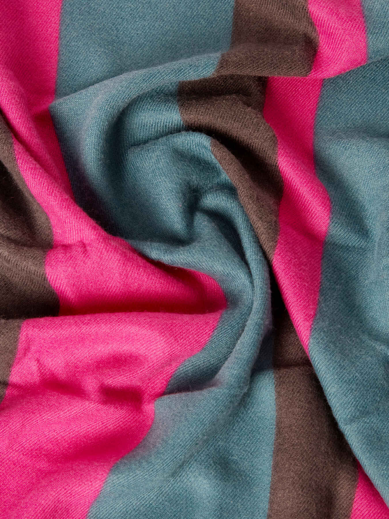 Sciarpa a righe image number 1