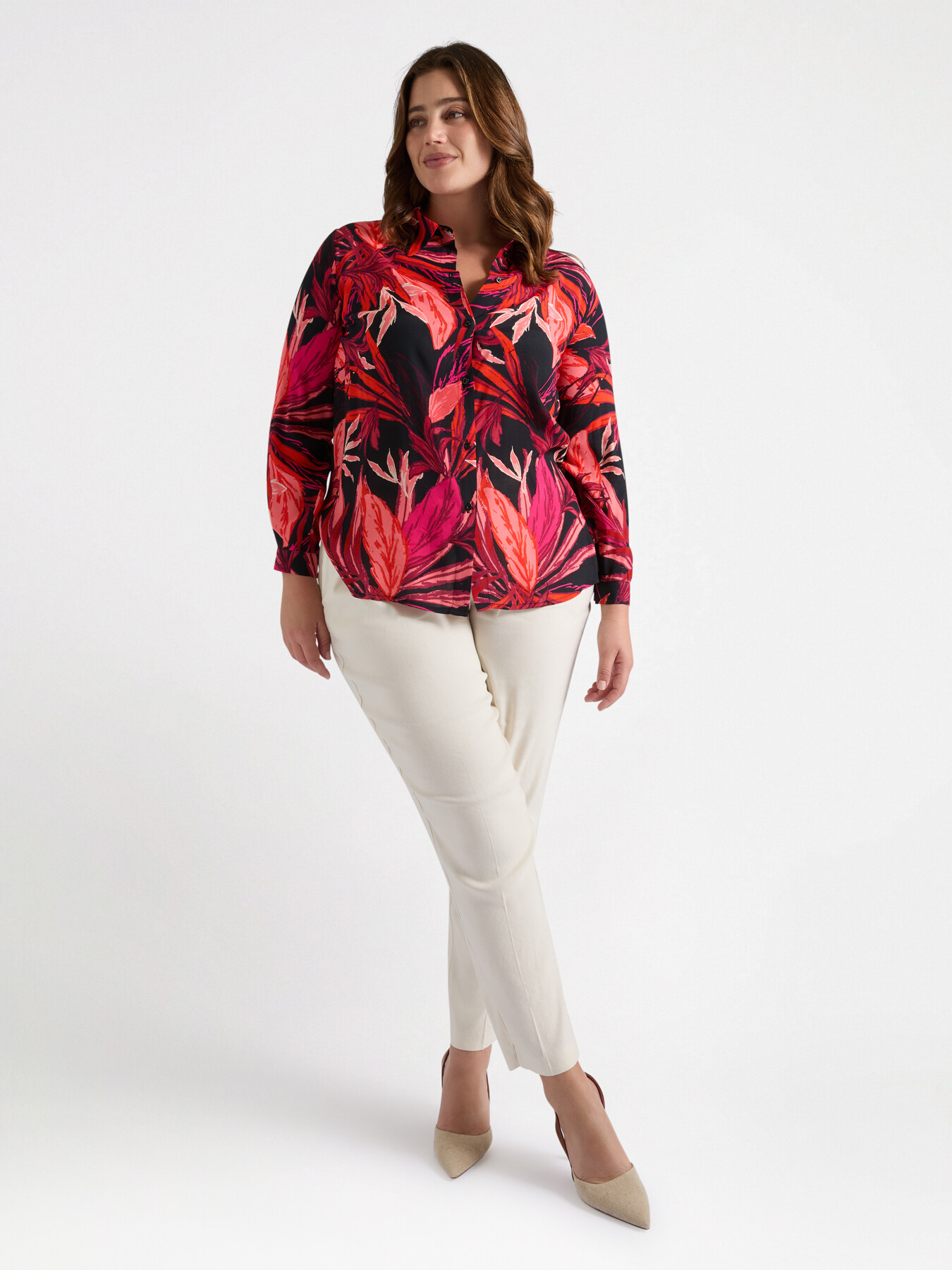 Camisa con estampado de hojas image number 0