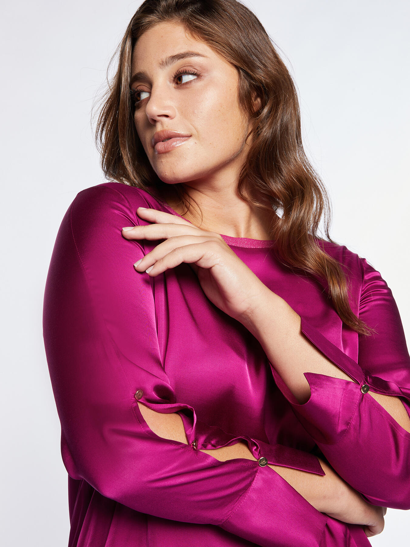 Satin blouse with buttons on the sleeves image number 2