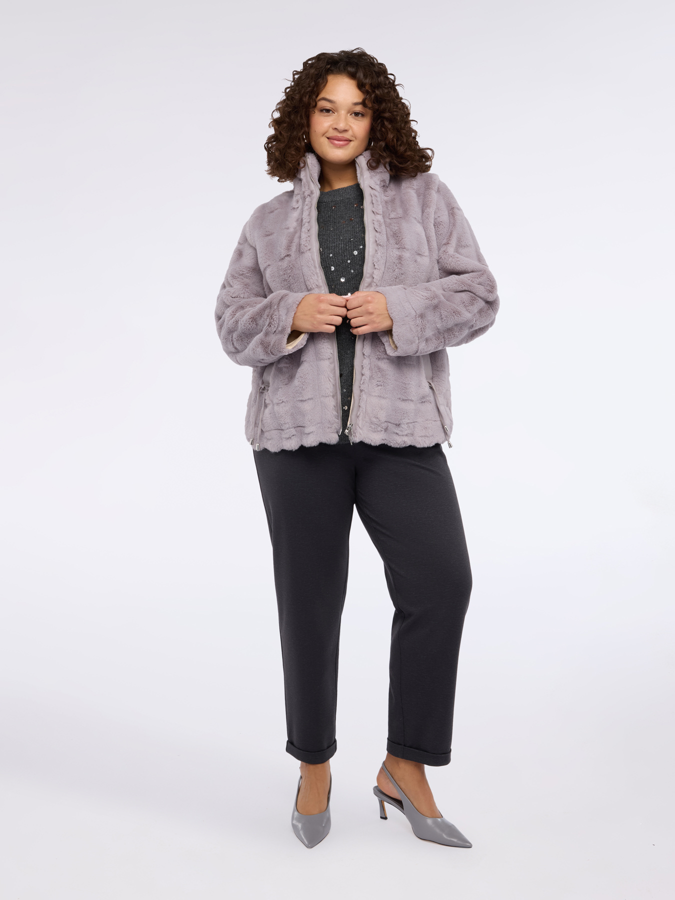 Chaqueta efecto peluche con cuello alto image number 1