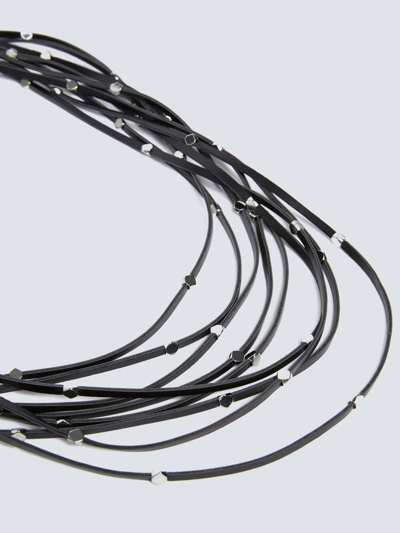 Collier &agrave; rangs multiples image number 1