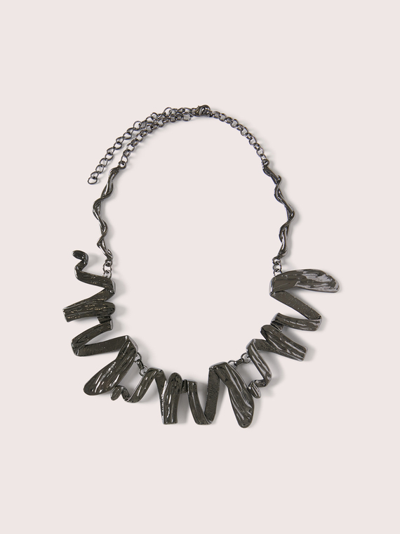 Collier avec maxi pendentif