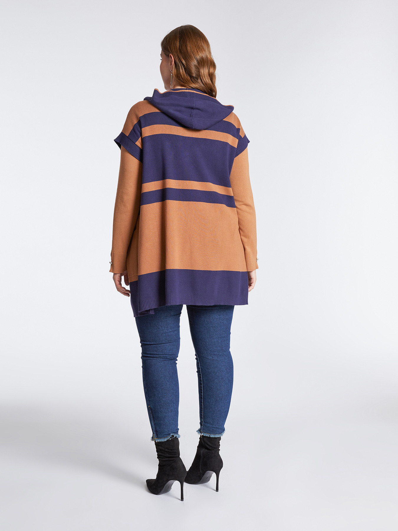 Maxi-Weste mit Kapuze image number 1