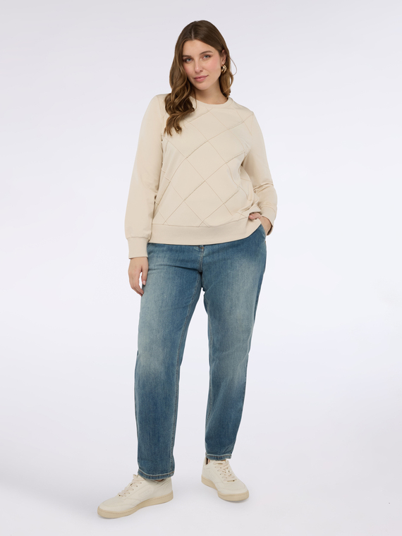 Sweatshirt with diamond pattern and beads