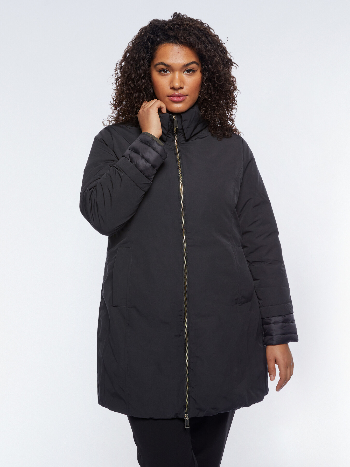 Piumino con parti trapuntate image number 2