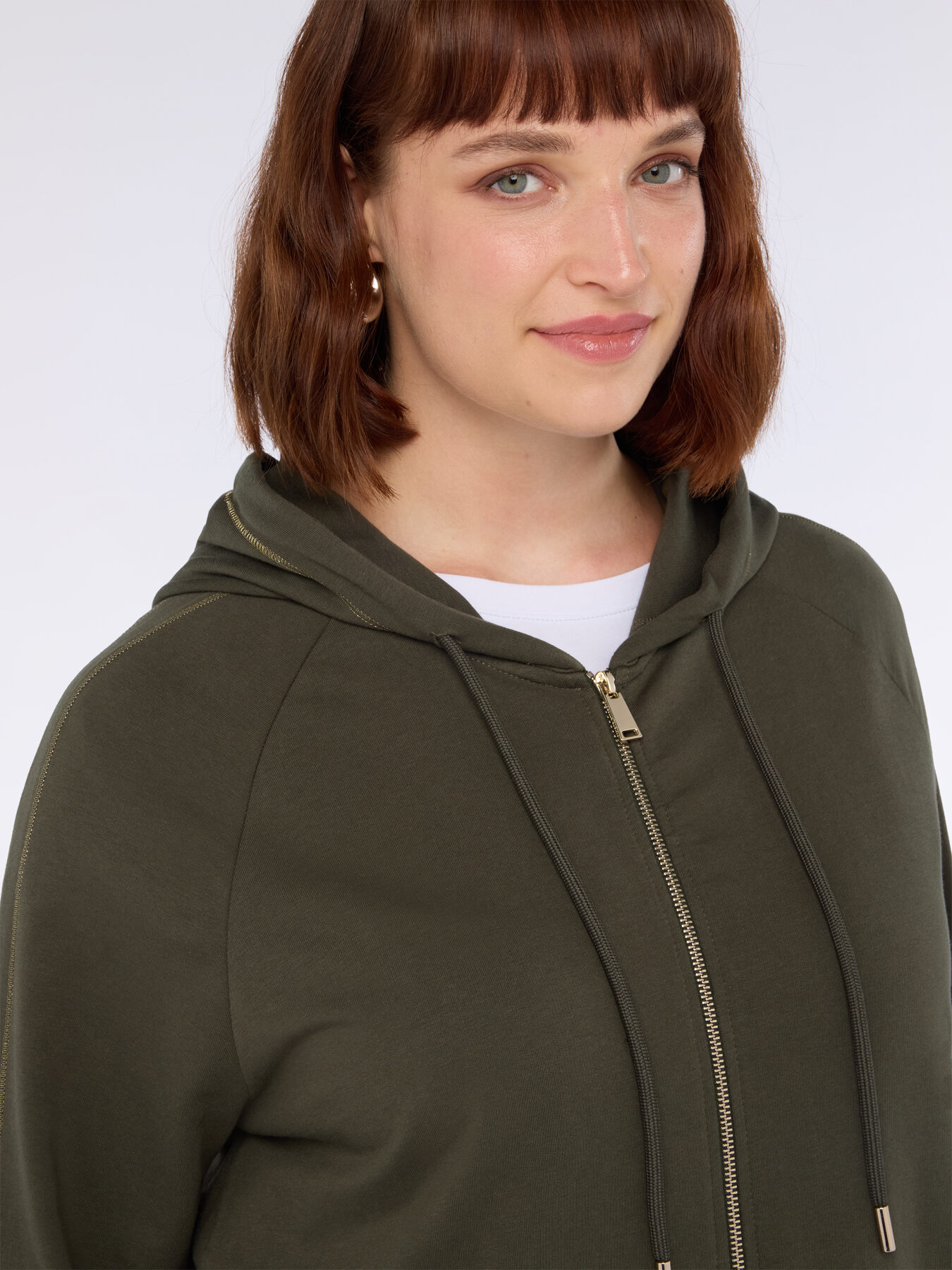 Hooded zip-up sweatshirt image number 3