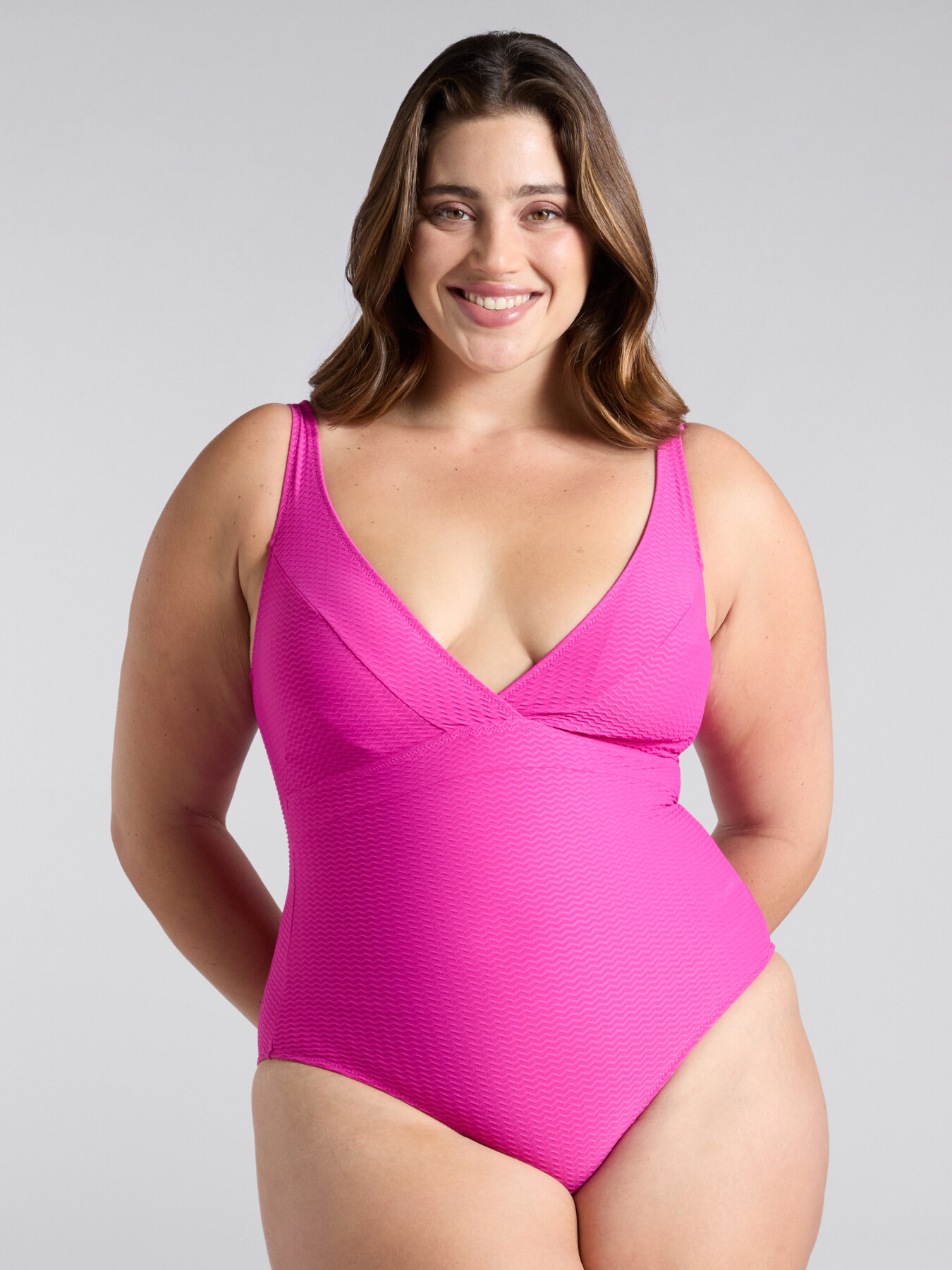 3D effect chevron design one-piece swimsuit image number 2