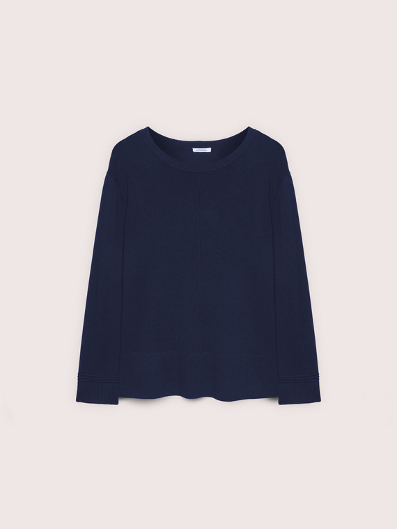 Maglia in misto viscosa con scollo a barchetta