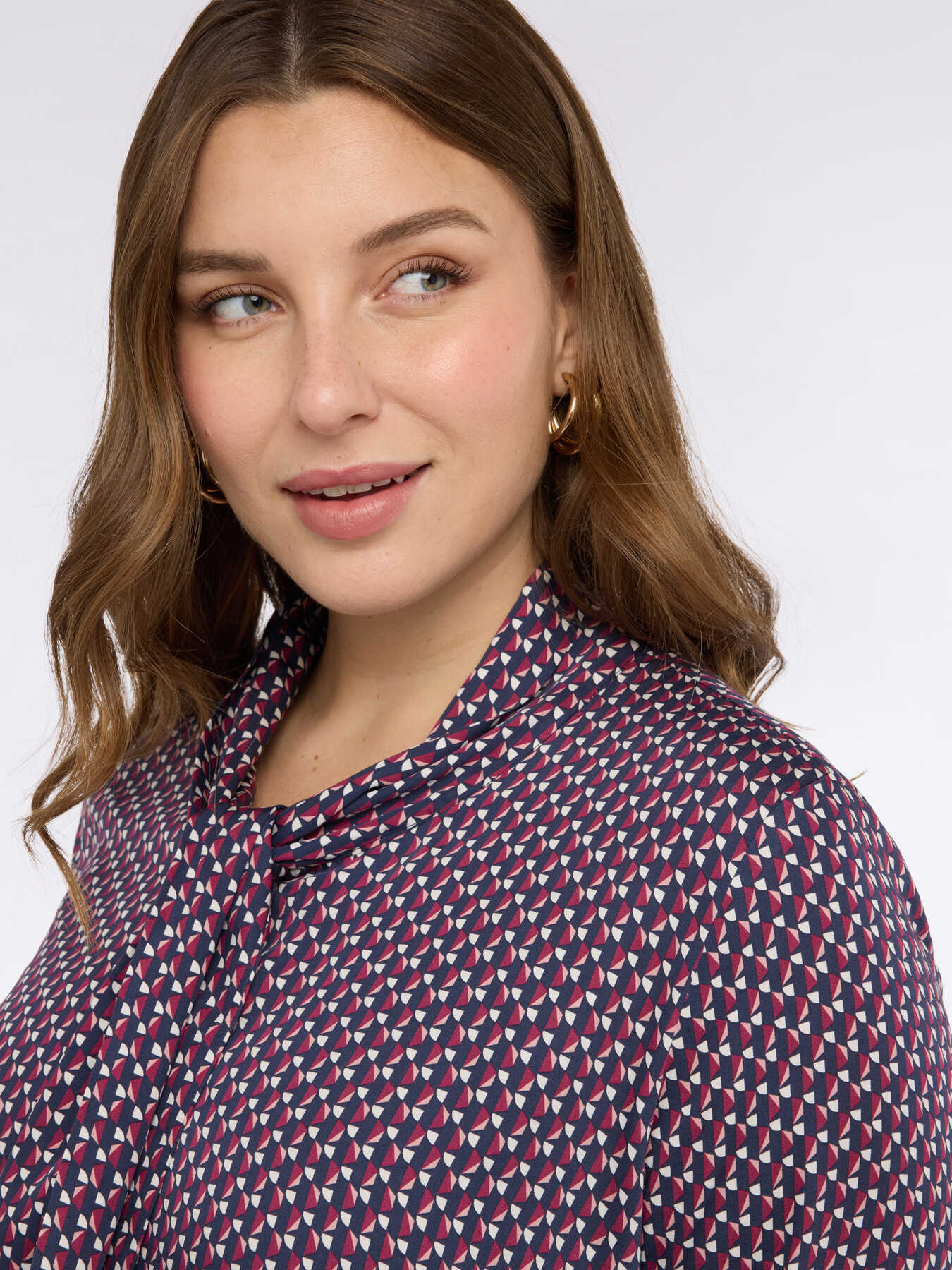 Camicia stampa geometrica in viscosa image number 2