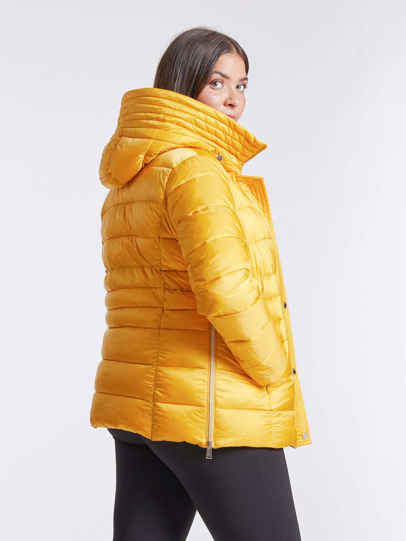 Piumino light weight con cappuccio image number 1