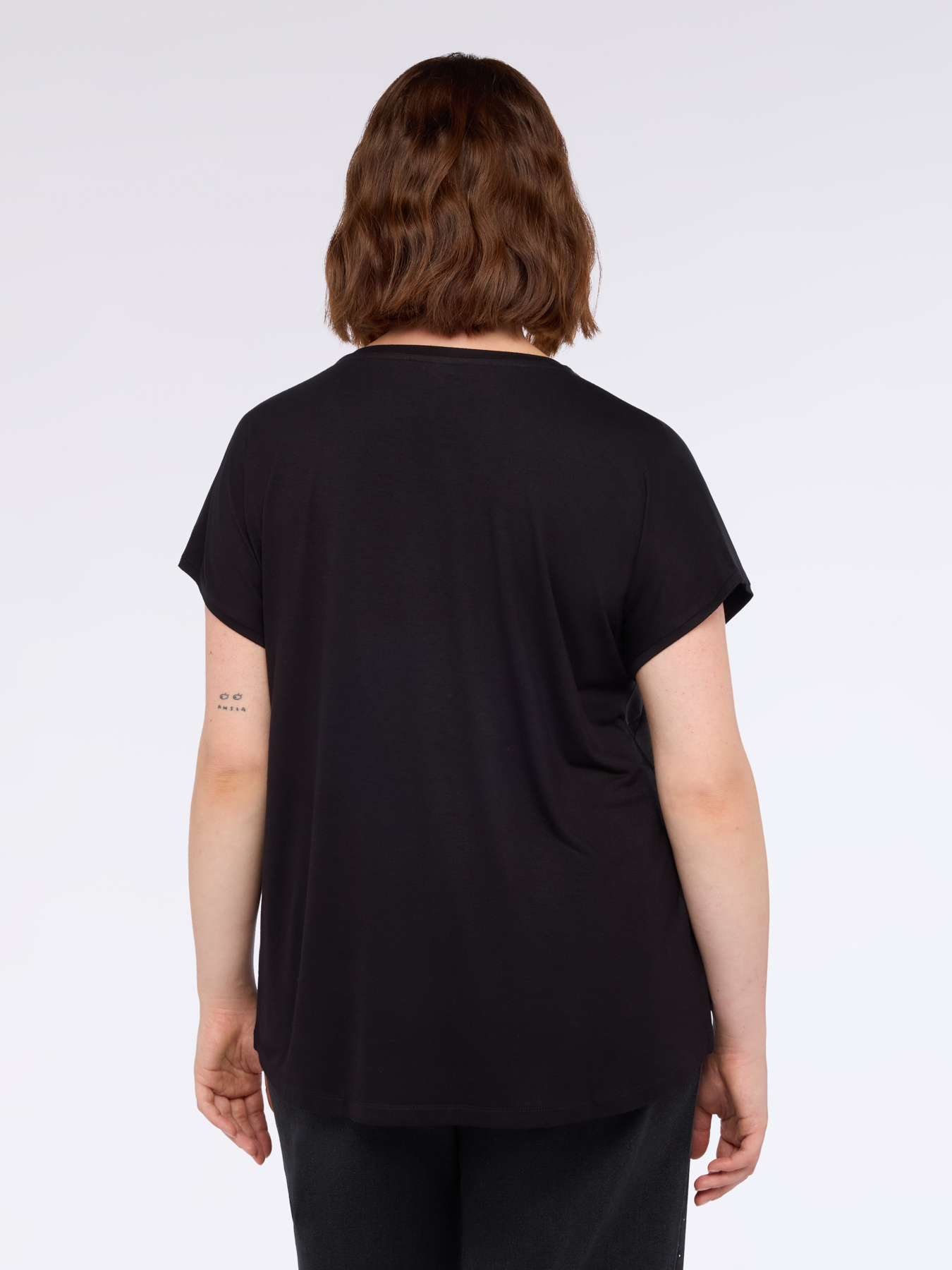 Two-material V-neck T-shirt image number 1