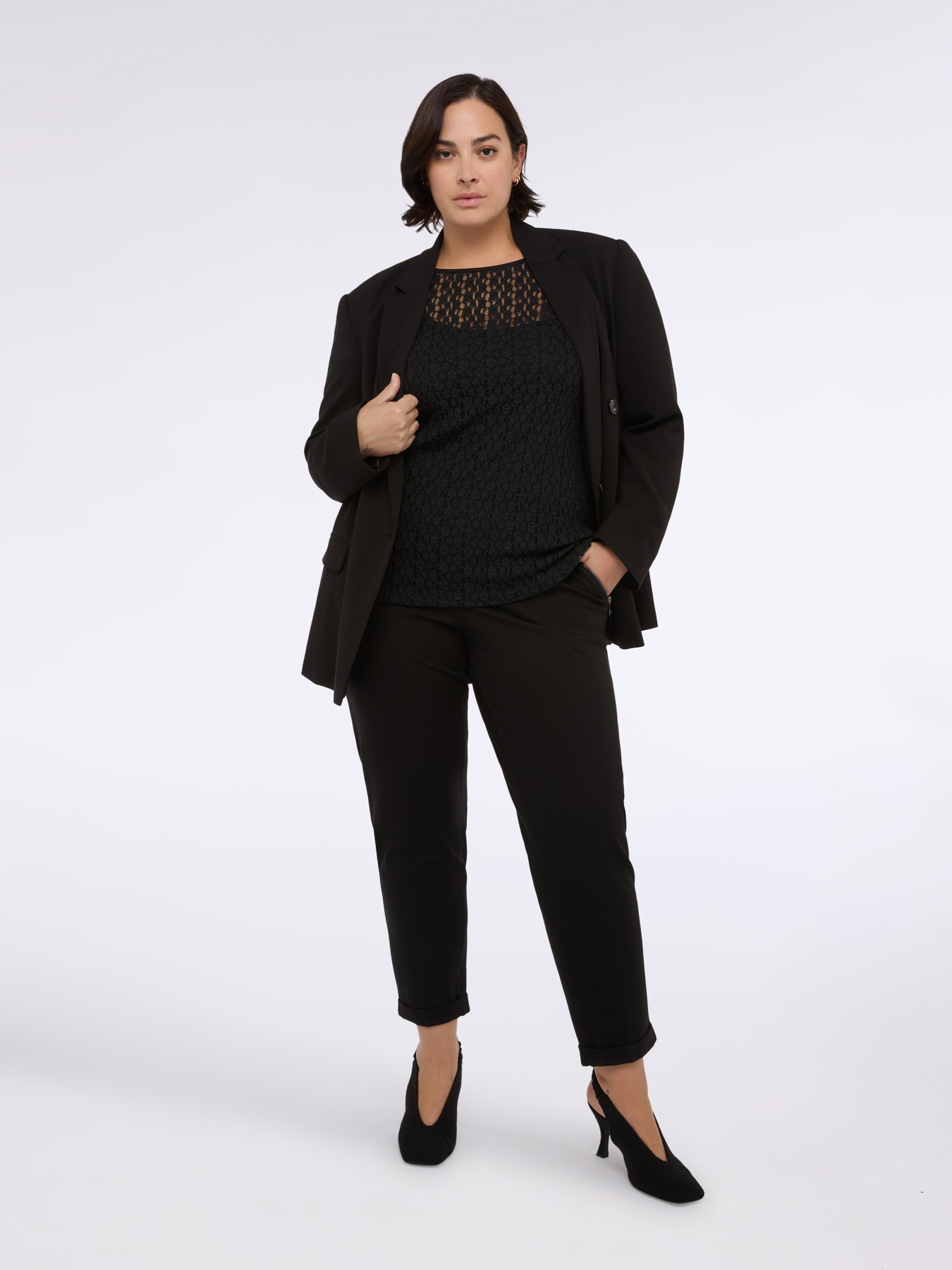 T-Shirt aus Jersey mit durchbrochener Verarbeitung image number 3