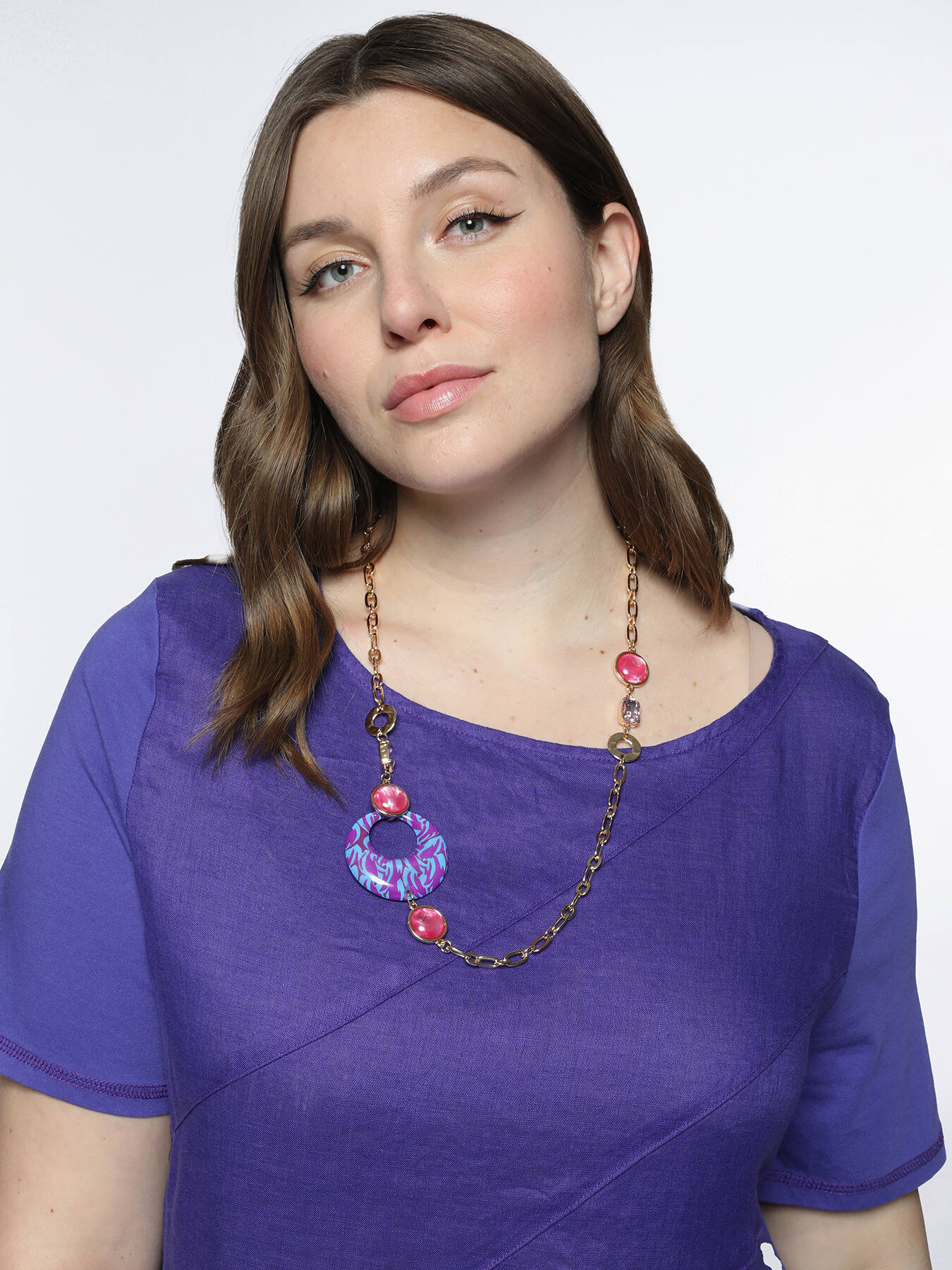 Collar largo con colgantes image number 2