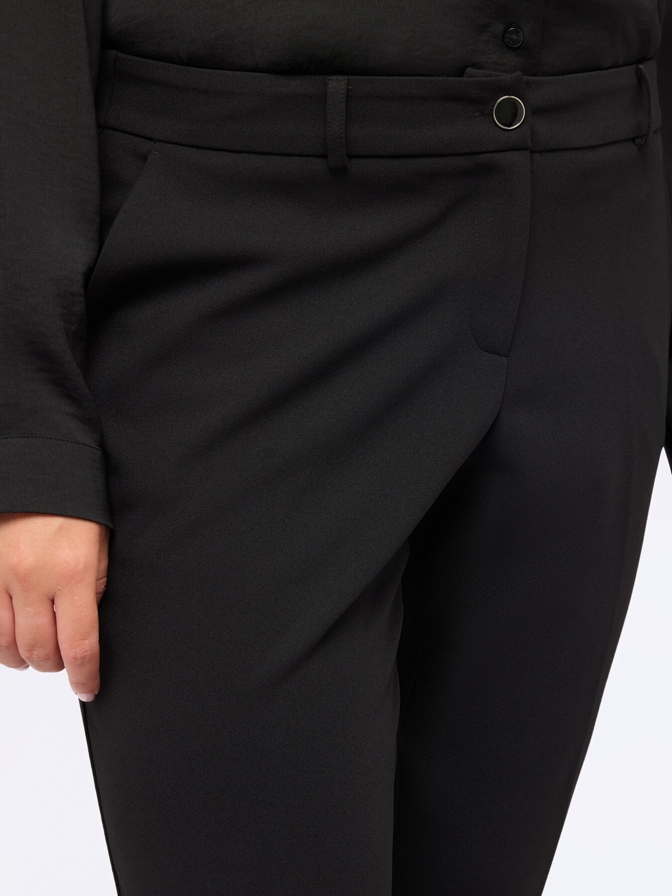 Pantaloni New York in tessuto stretch image number 2